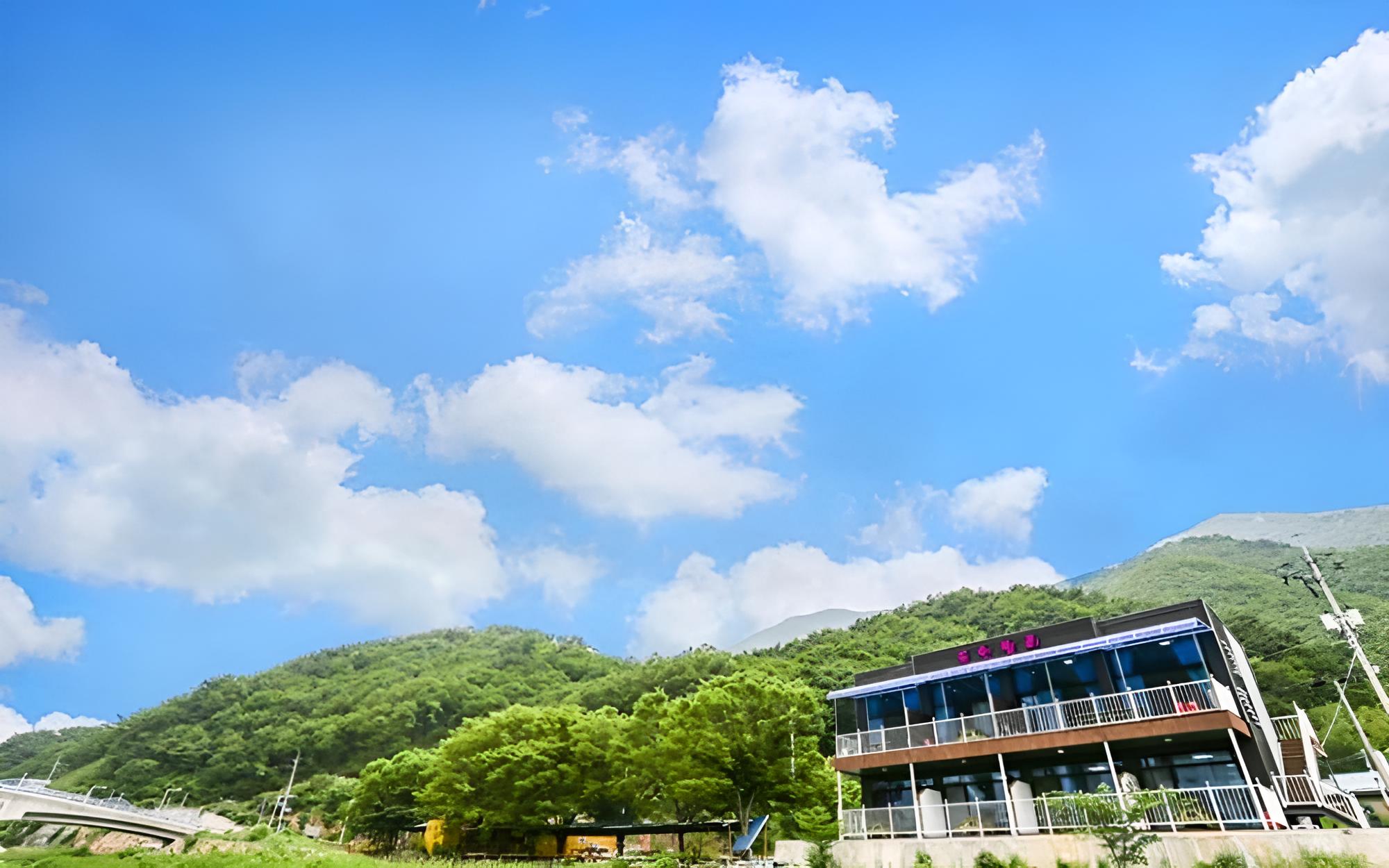 Yangsan Doyeon Valley Pension view 5