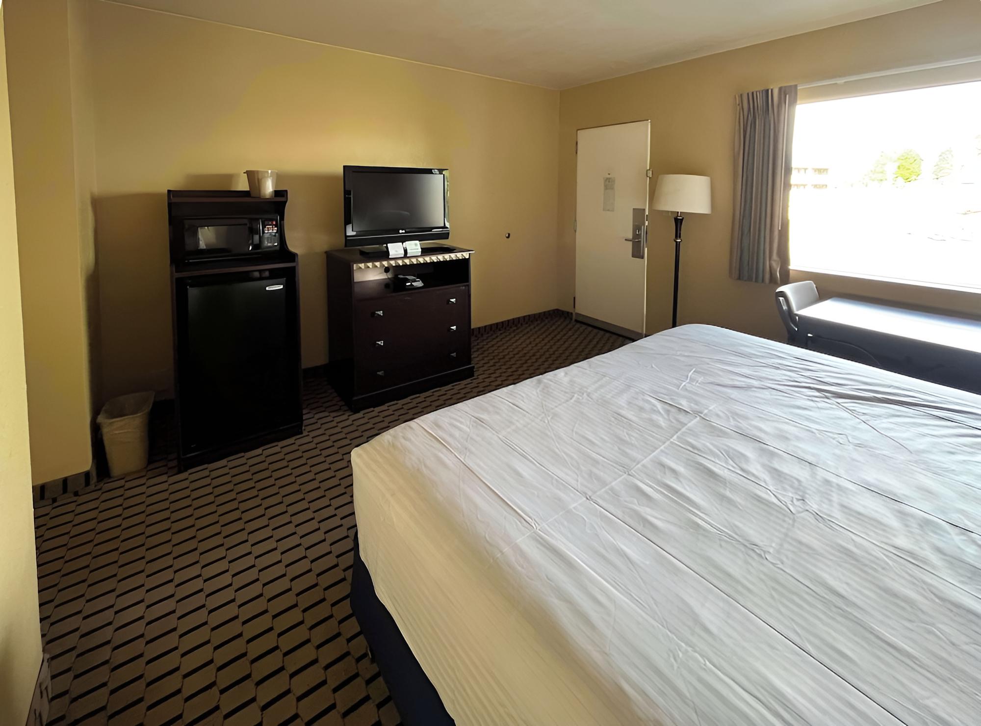 Motel 6 Fairmont, WV - Downtown
