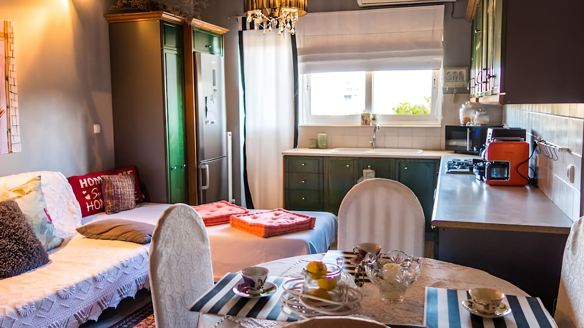 Hospitality & Traditional Food in Peloponnese