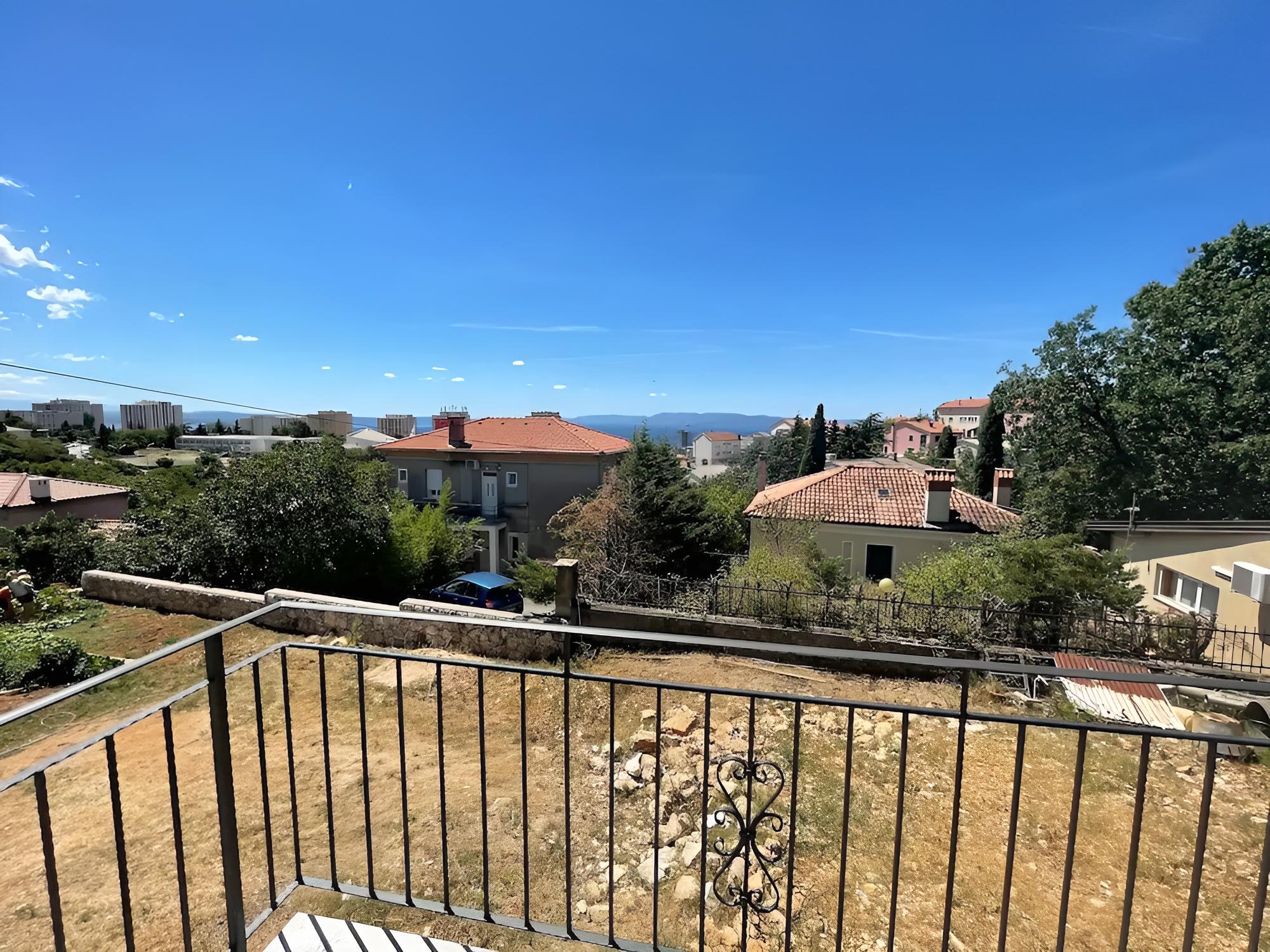 Vatro - With Balcony and Free Parking - A1
