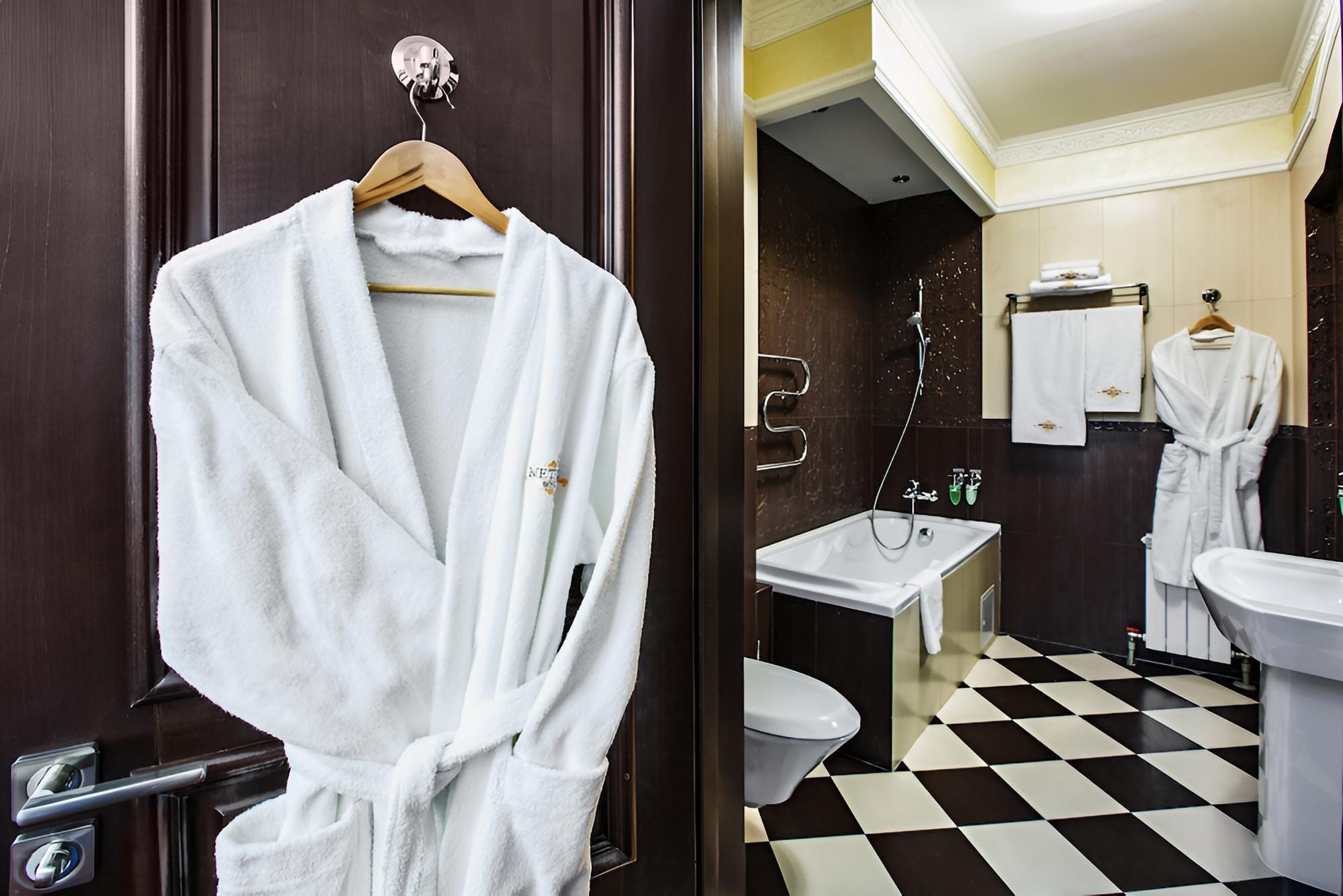 Metropol Hotel