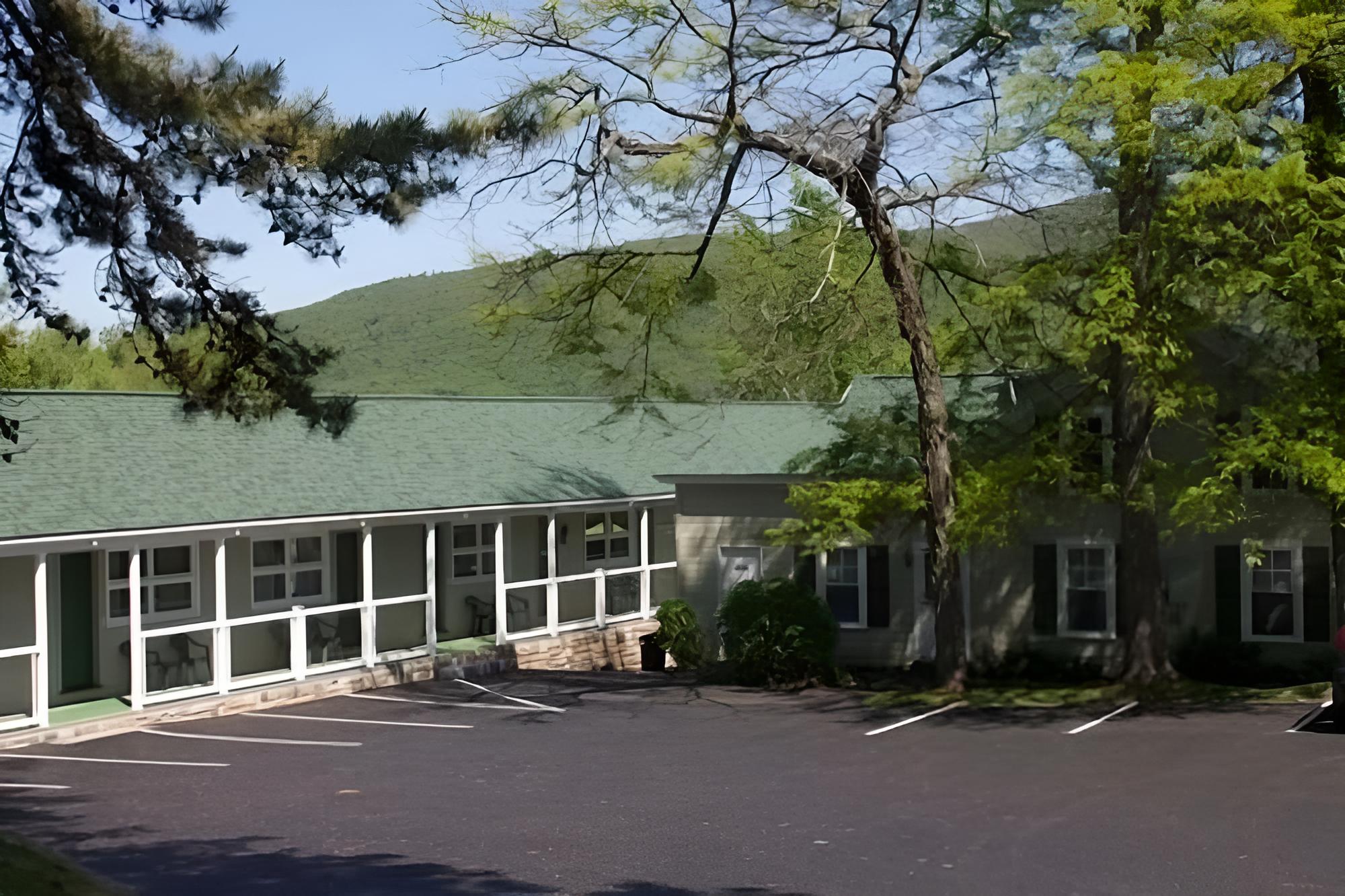 Shore Meadows Motel
