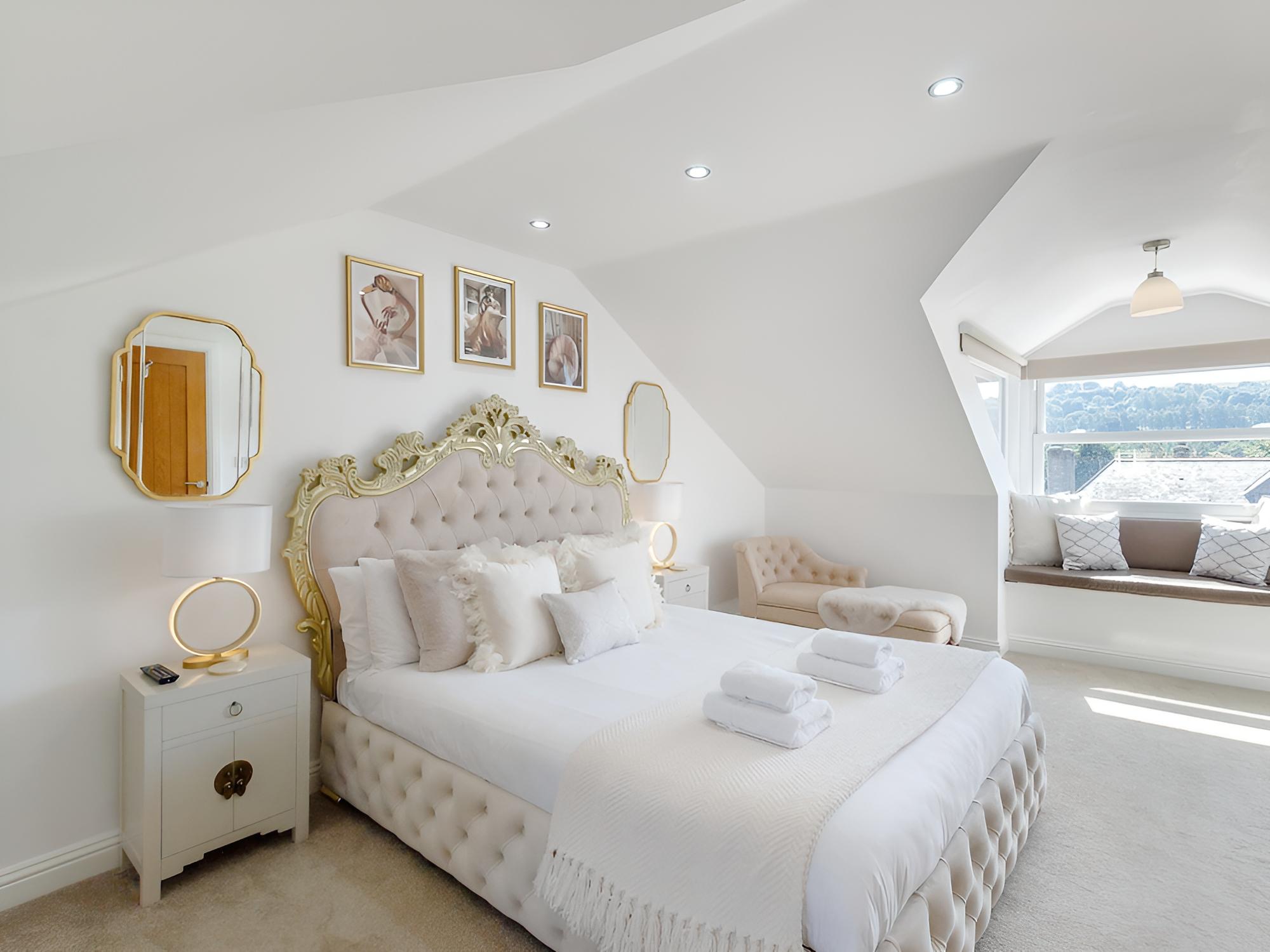 Queen Elizabeth Suite
