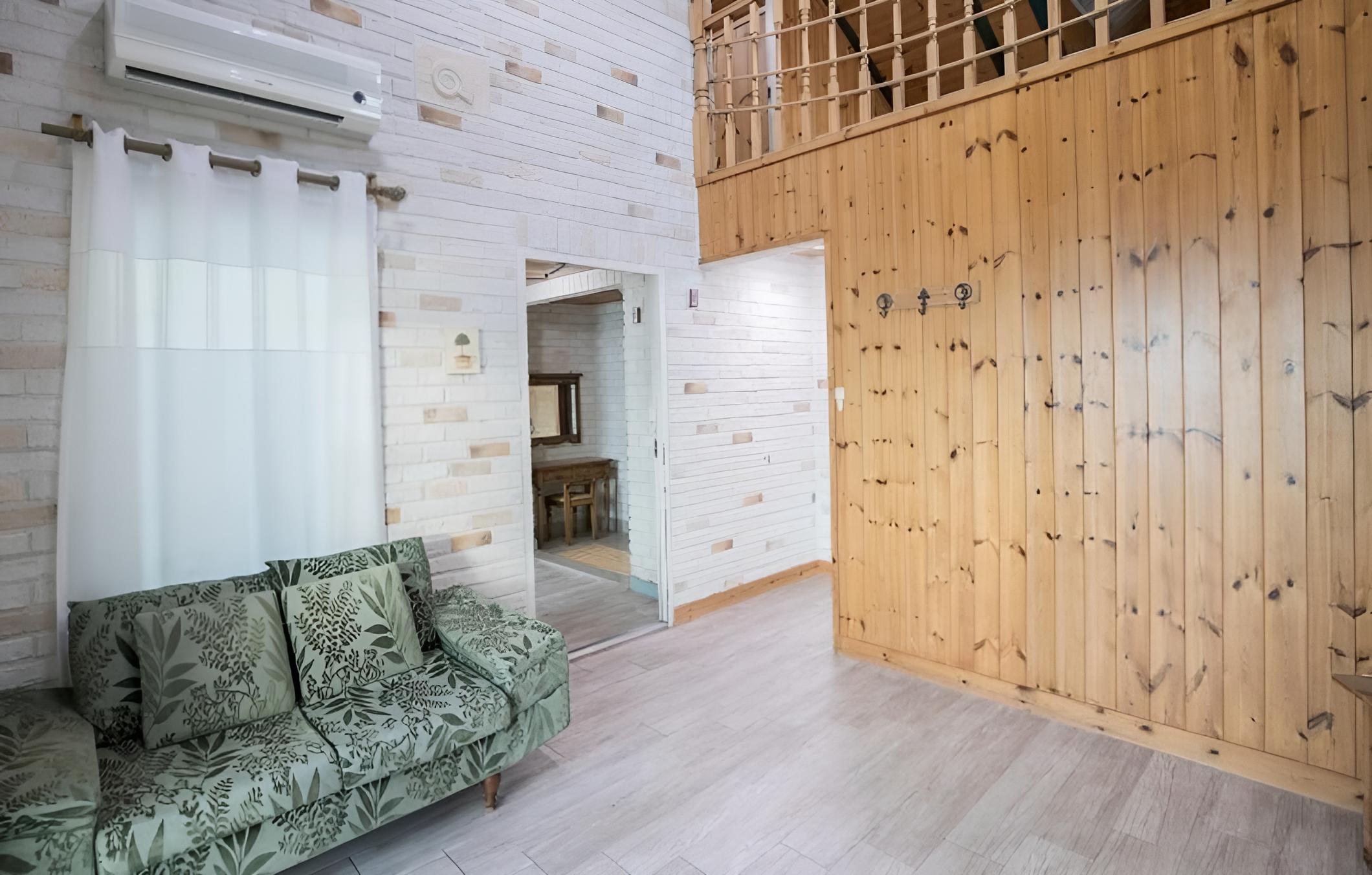 Taean Palm Beach Pension