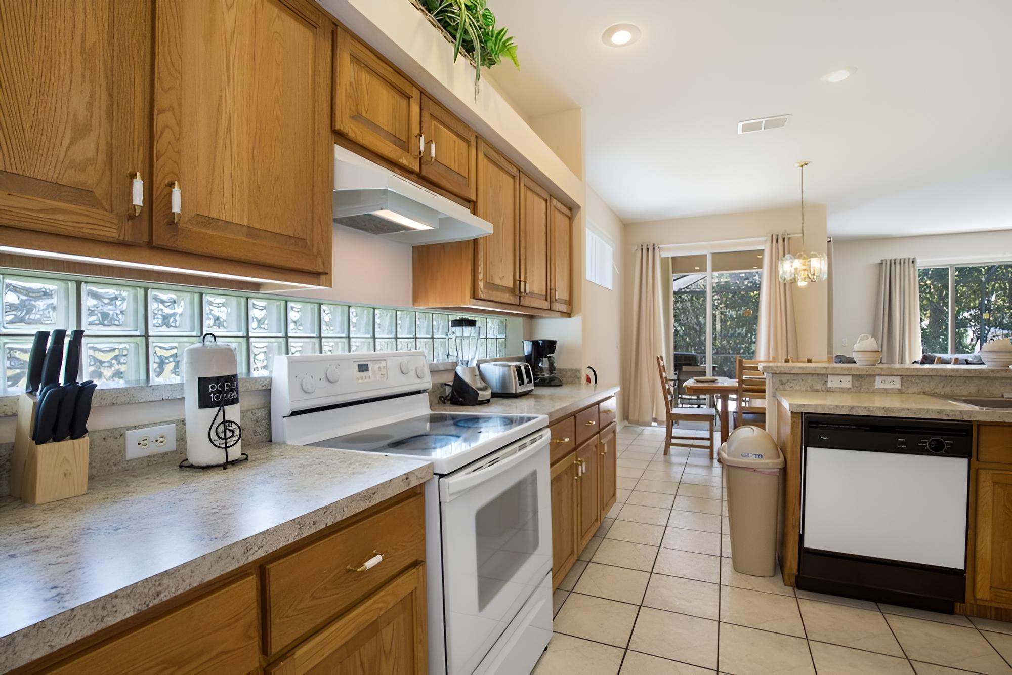 Sunset Lakes 2904