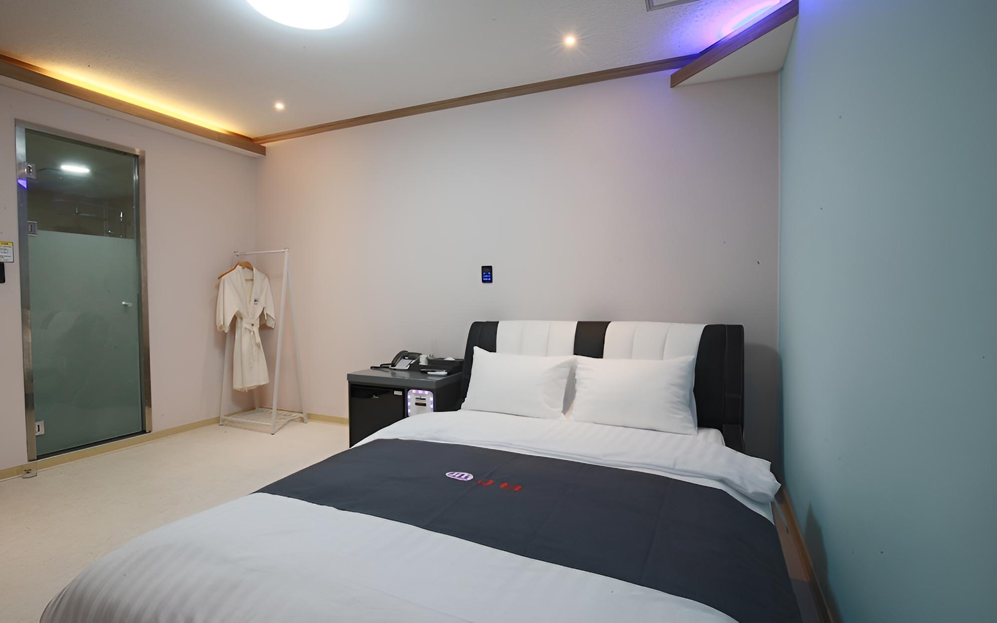 Yangyang JM Self Check-in Motel