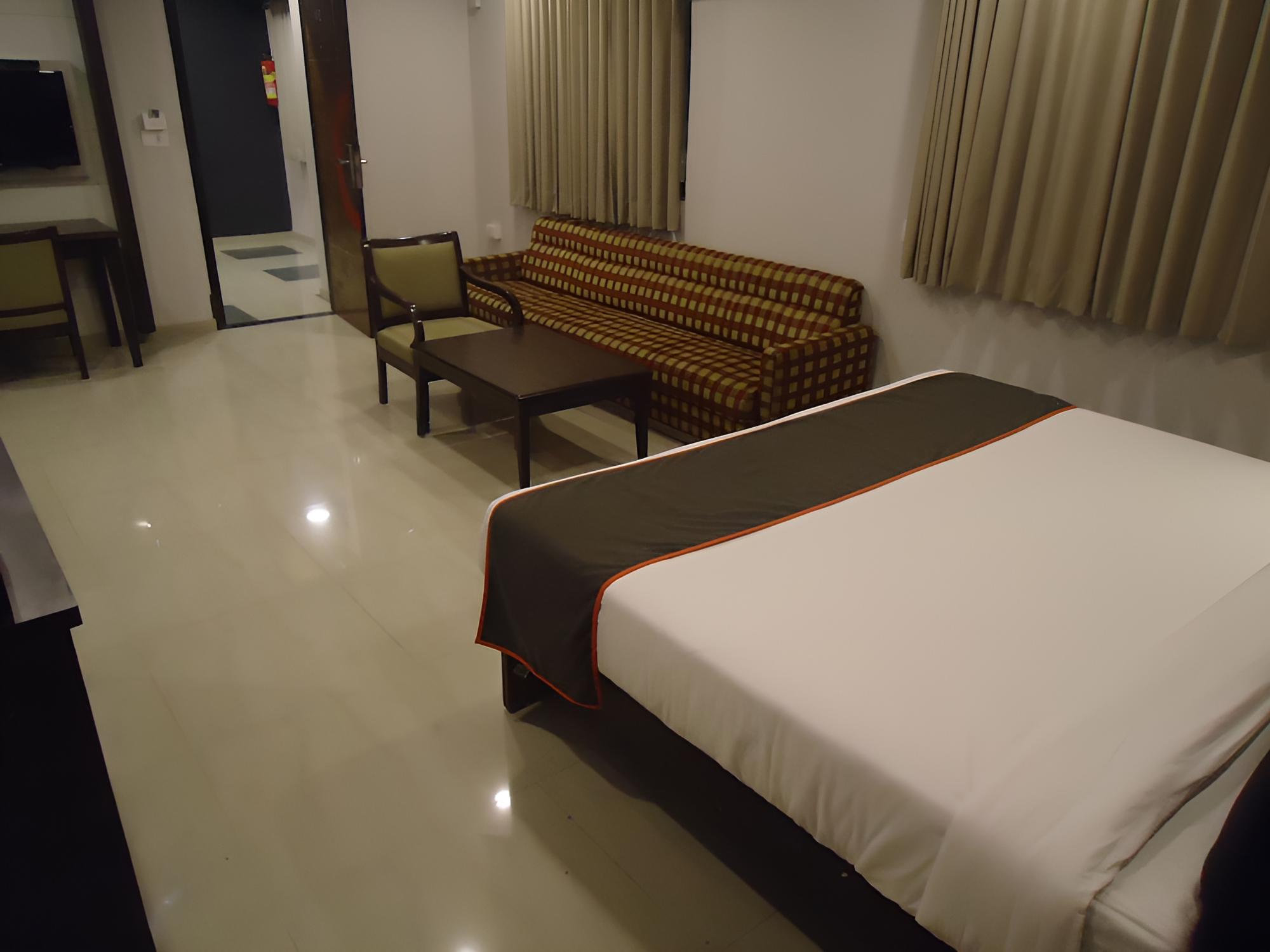 Maan Residency Hotel