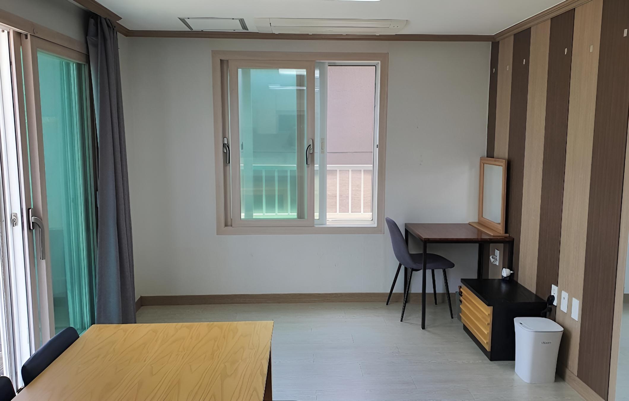 Seogwipo Seohyun Hotel