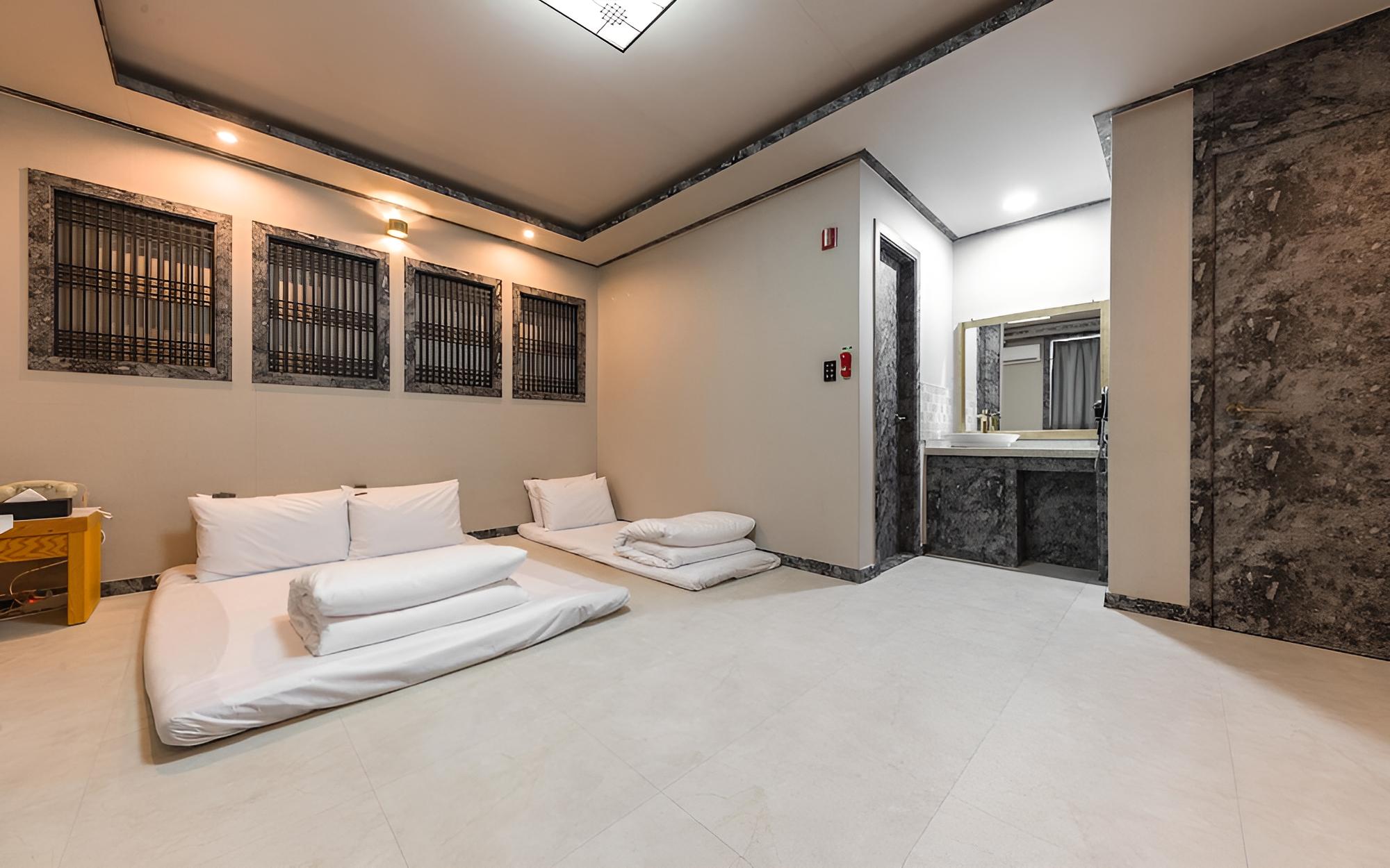 Gunsan THE Bridge Hotel