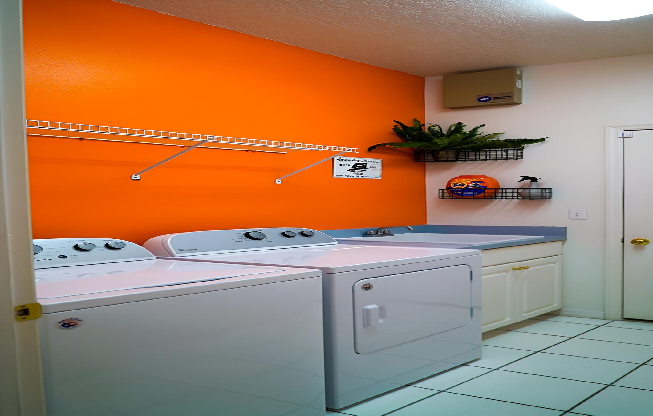 Sunset Lakes 8524 - Image 2