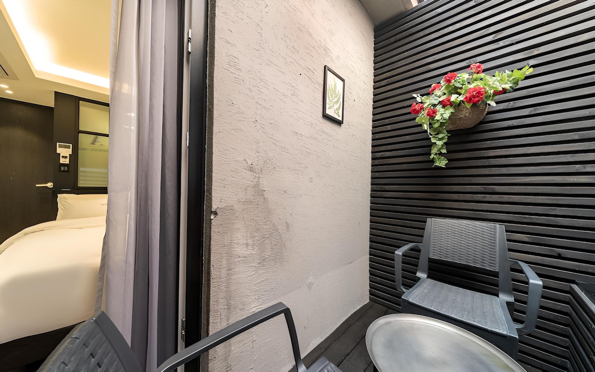 Jongno Hotel Avenue 162