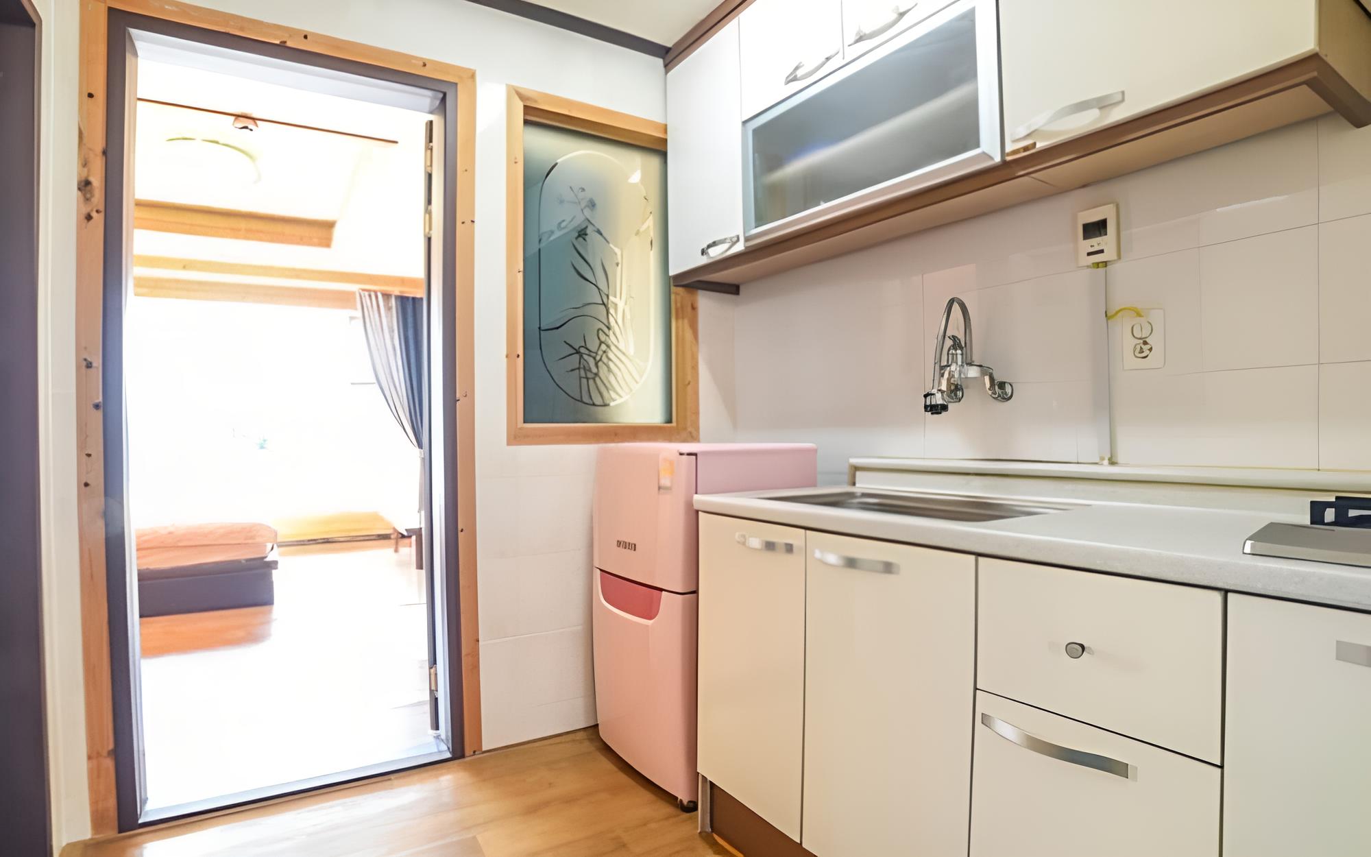 Tongyeong Travel Guest Pension view 4