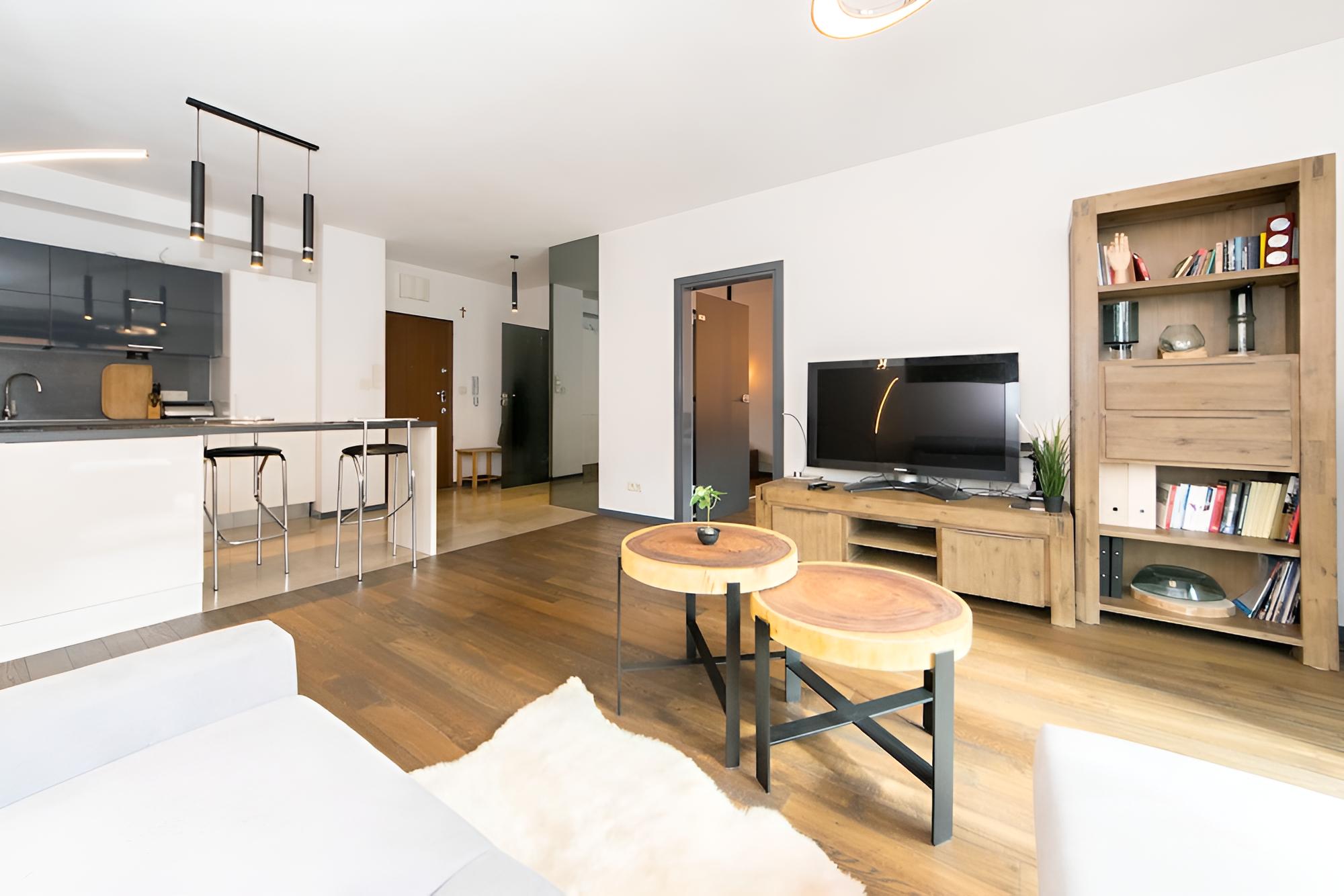 SZLAK 50 with private garage p4you pl