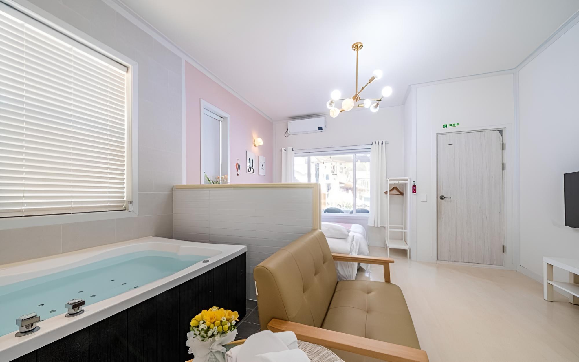 Gangneung Healing House Pension