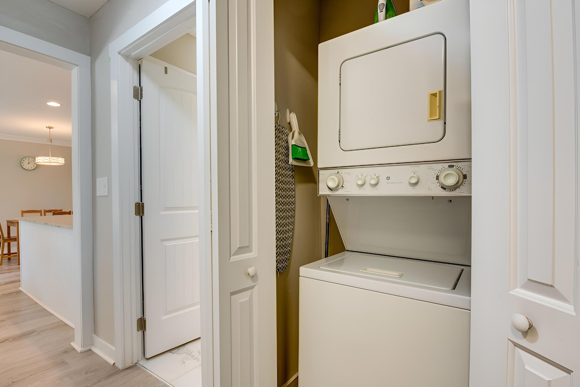 Decatur Home With Deck: 8 Mi to Downtown Atlanta!