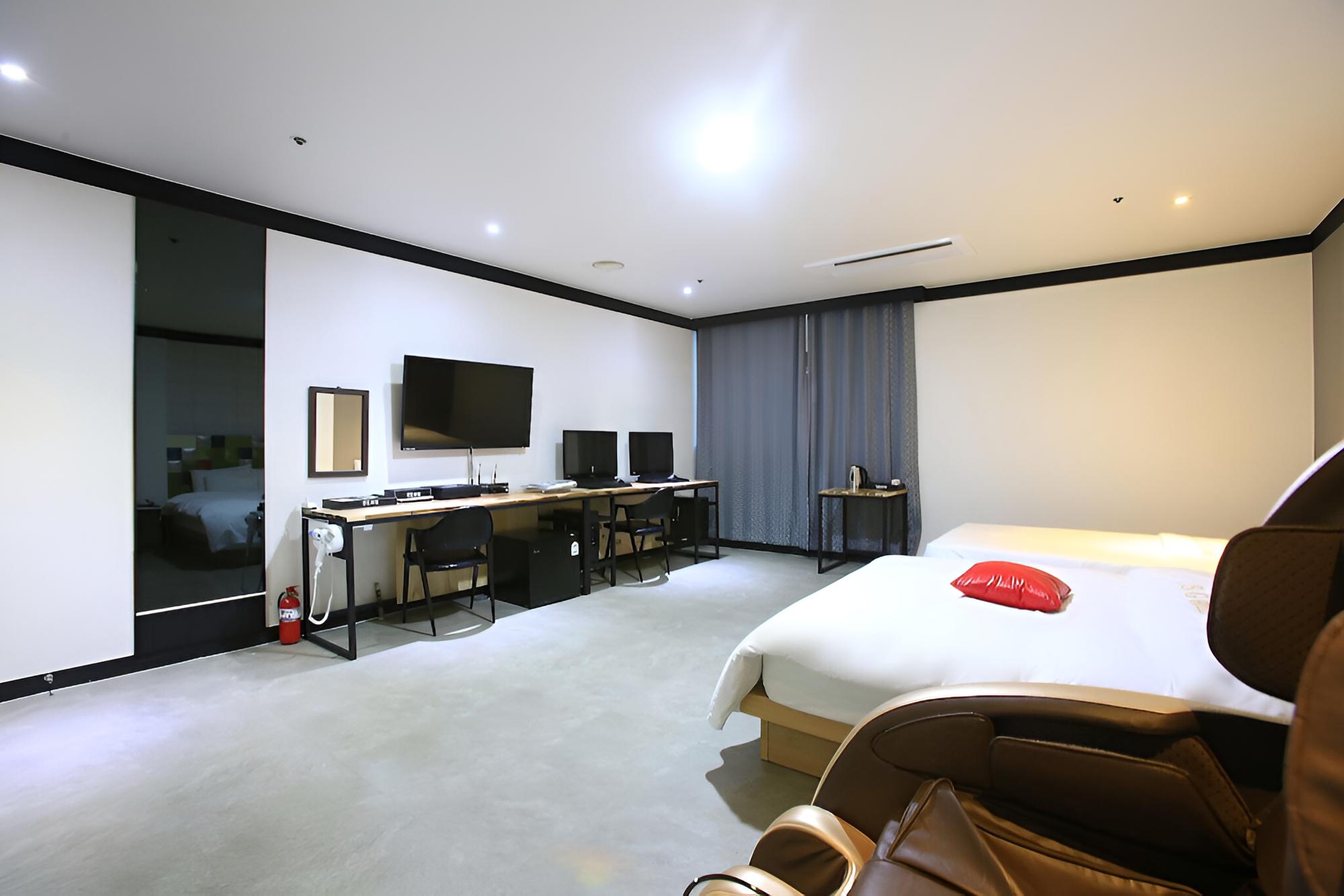 Suwon Yeongtong SG Hotel
