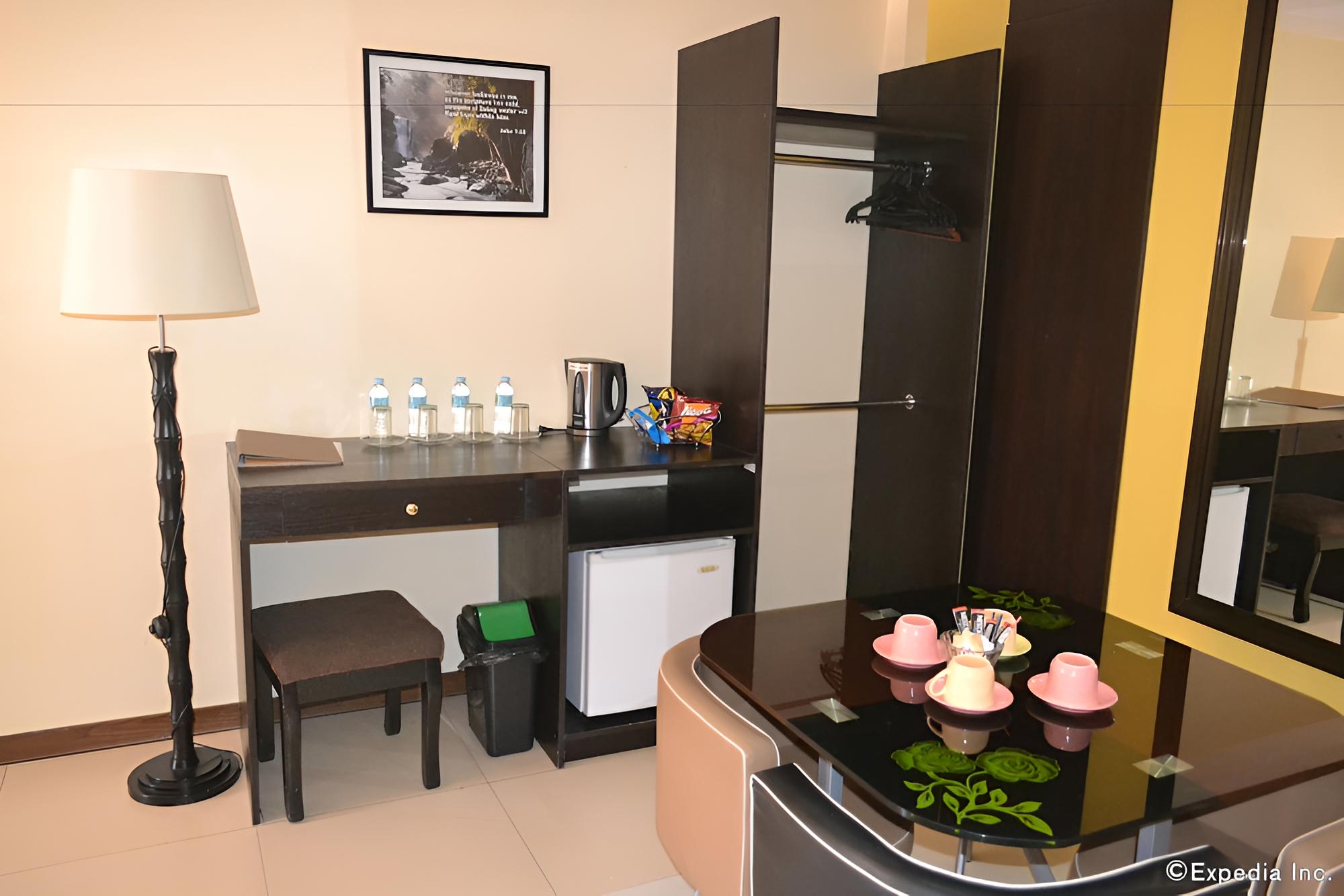Roadhaus Hotel - The Manny Pacquiao Hotel