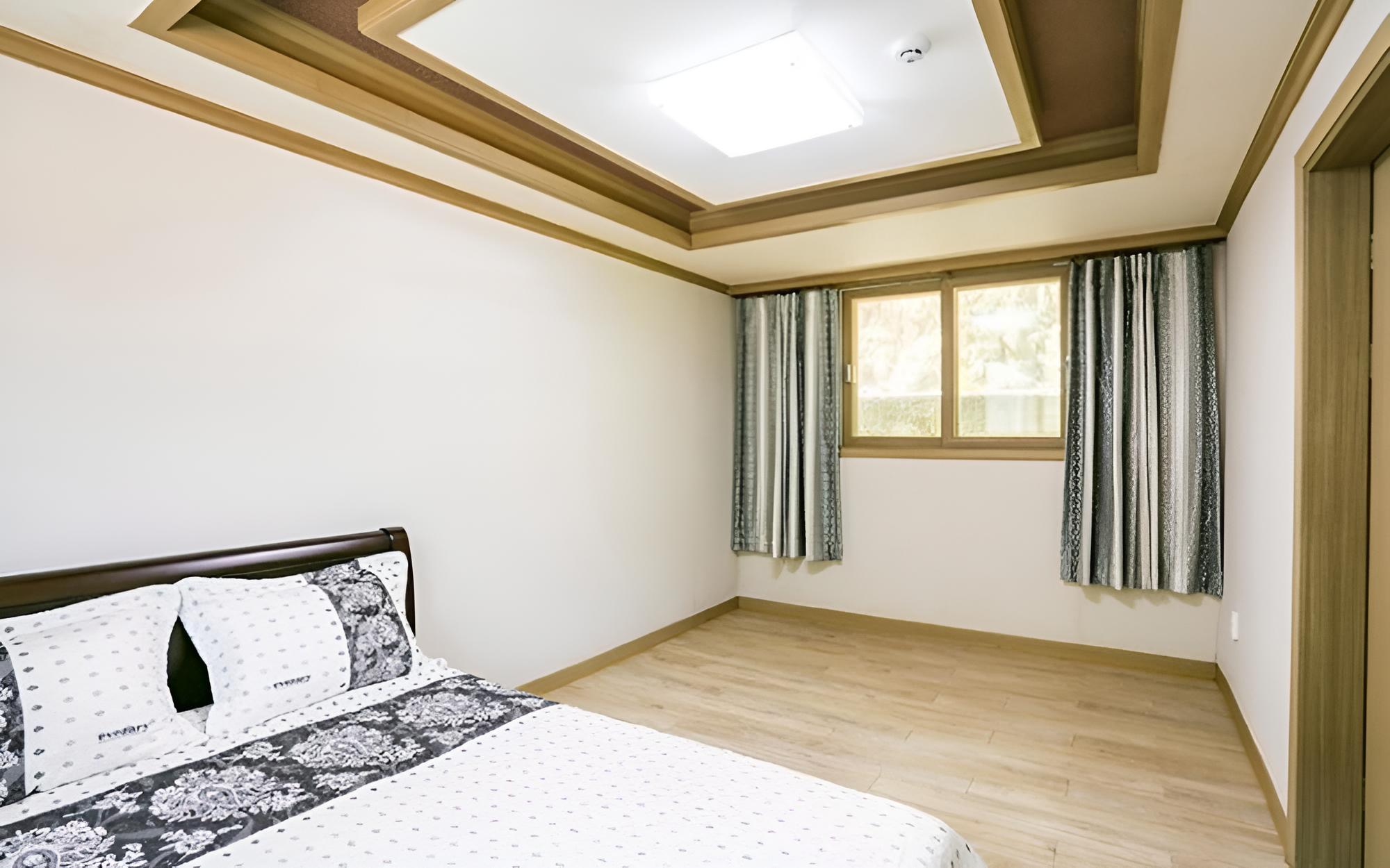 Haenam Duryunsan Tourist Pension view 5