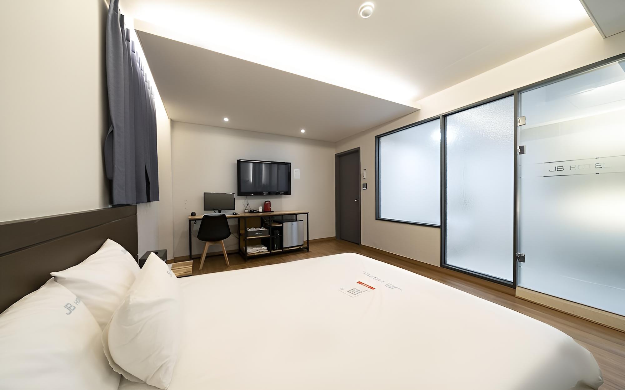 Gimhae Urbang-dong JB Hotel