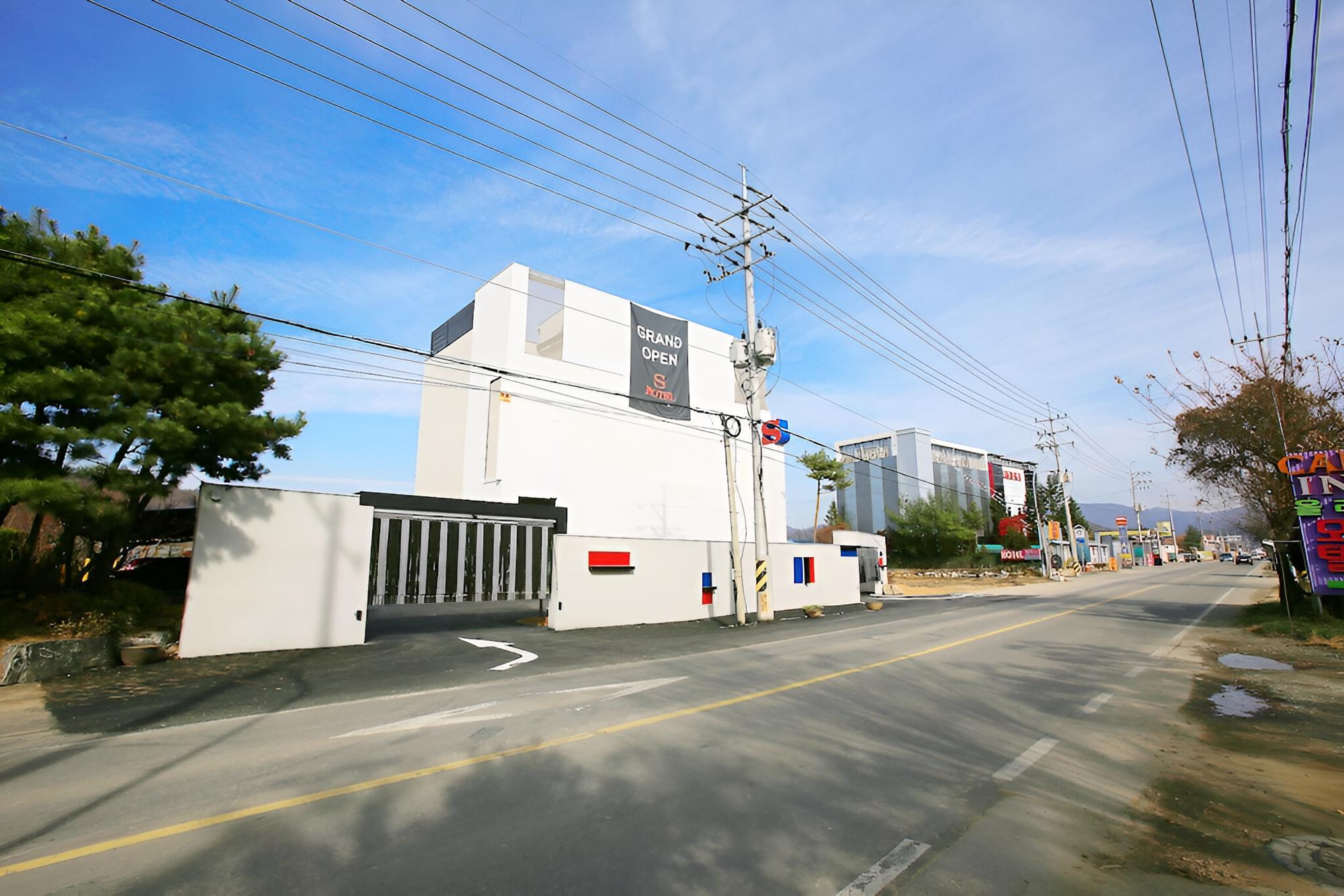 Photo 16