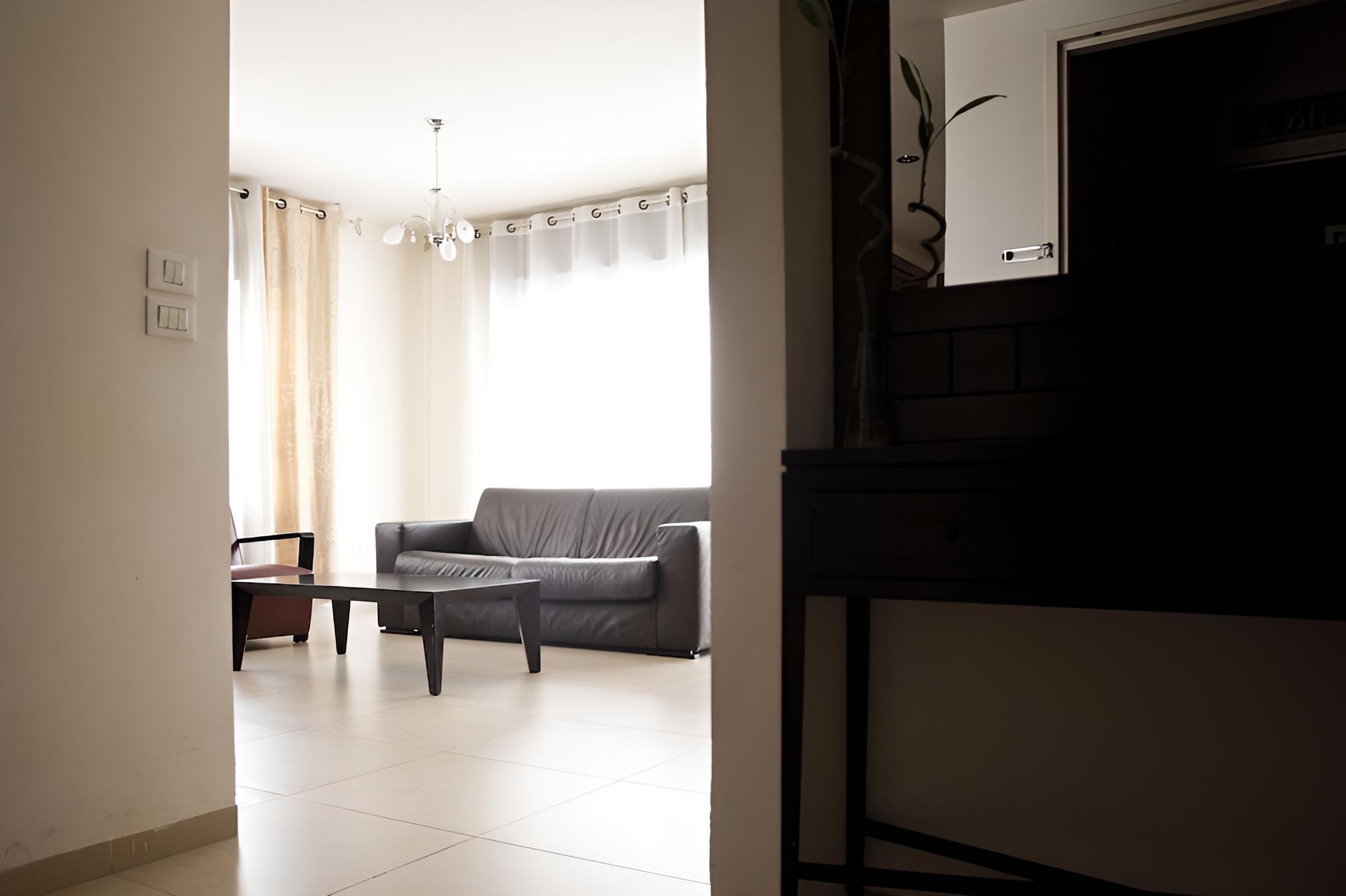 Sunshine Suites