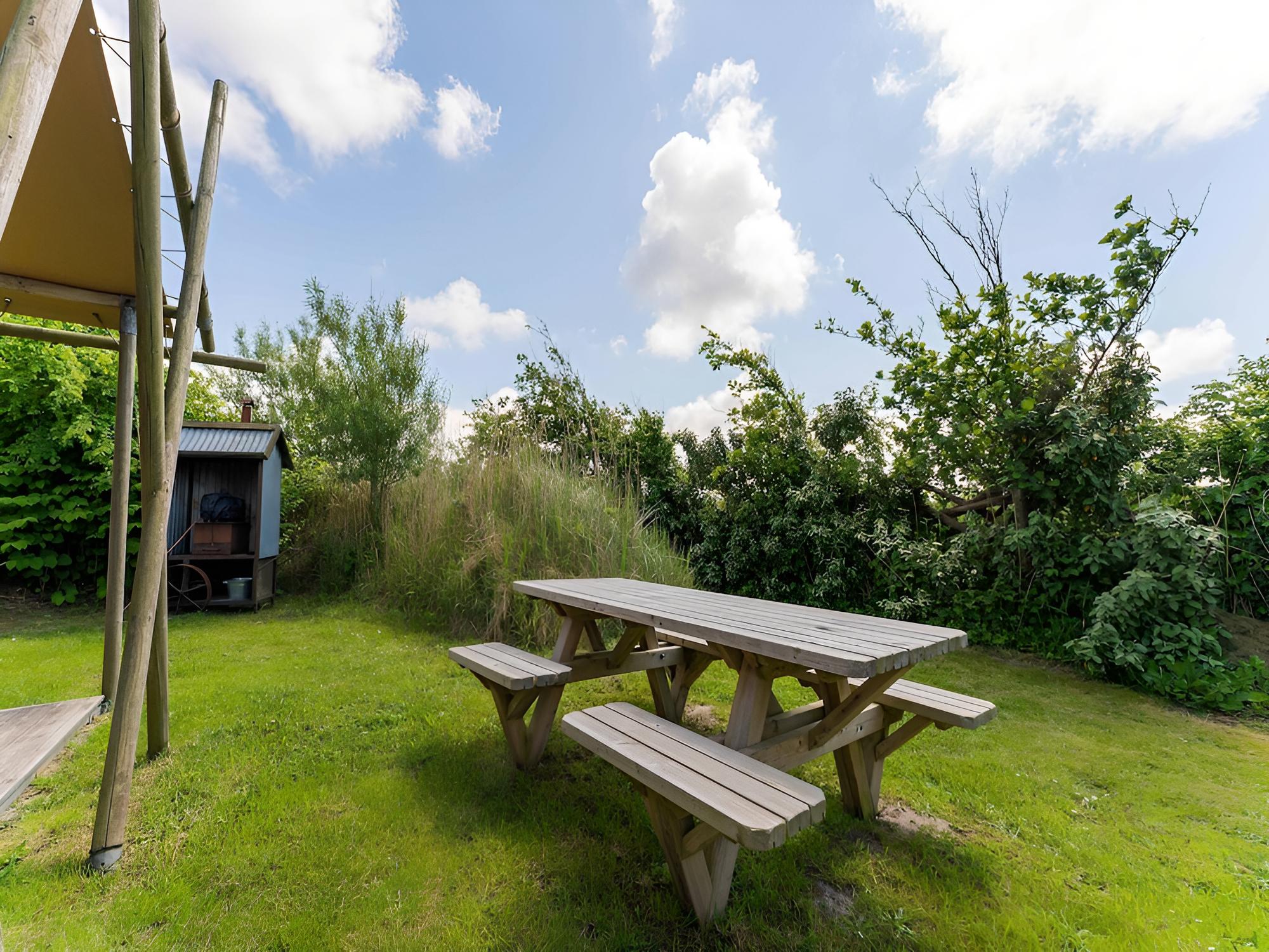 Unique, Comfortable Tent Houses on a Small Holiday Park a 5 Minute Walk From the sea