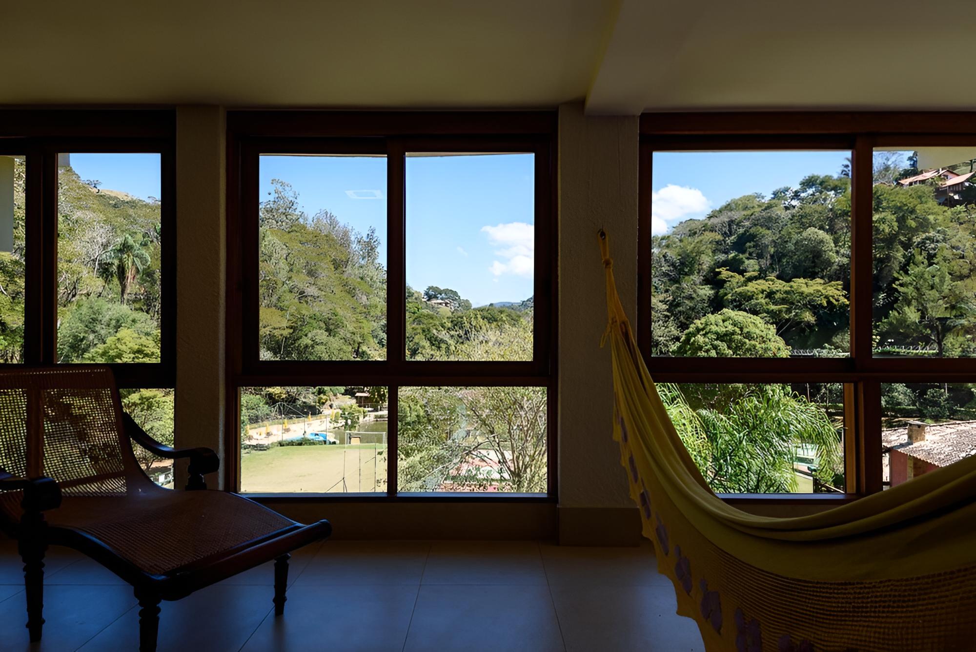 Pineapples Petr Polis House With Gourmet Area view 2