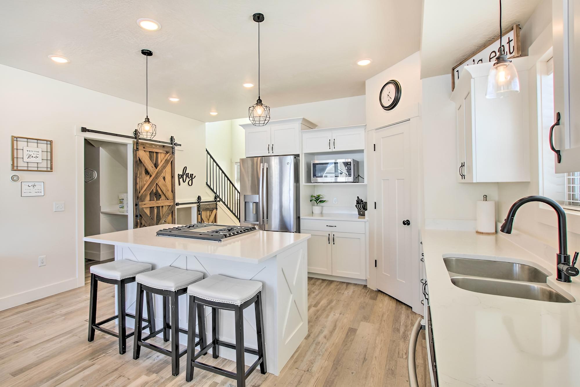 Garden City Home w/ Pool Access by Bear Lake!