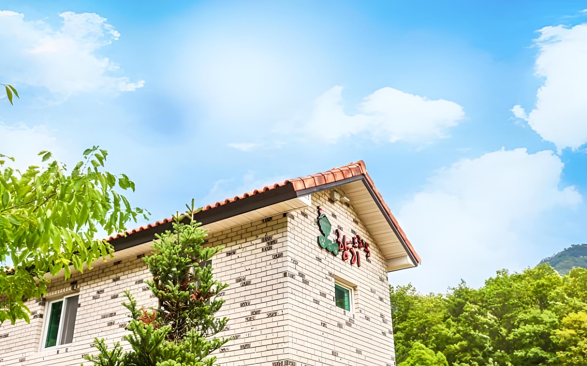 Danyang Moden Pension