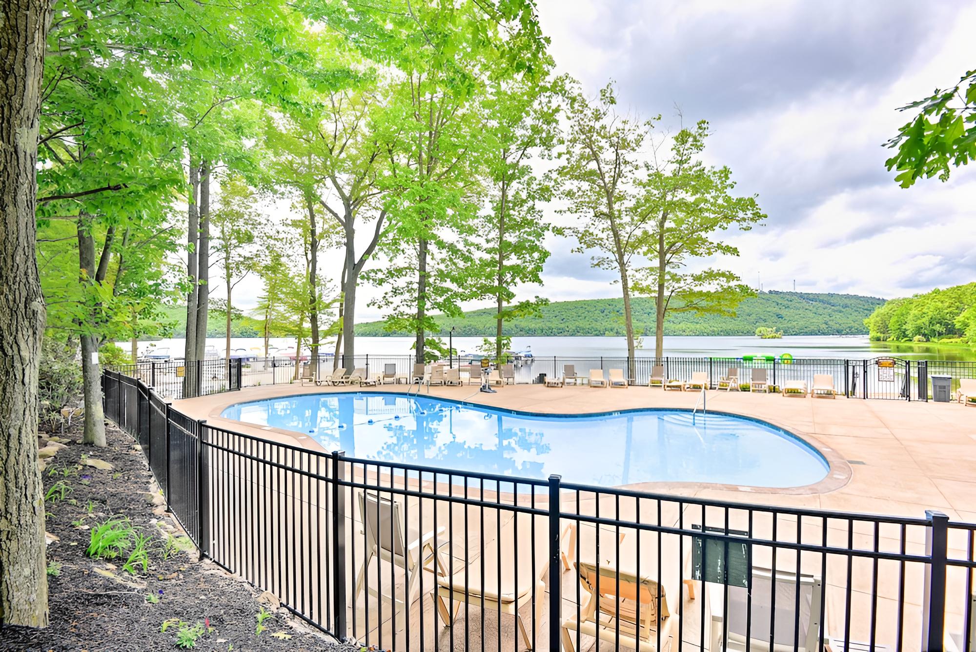 Poconos Townhome Near Big Boulder Skiing & Lake!