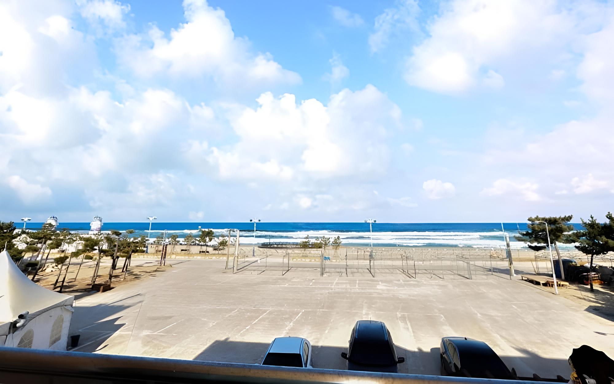Yangyang Yemeusong Dongho Sea Pension view 2