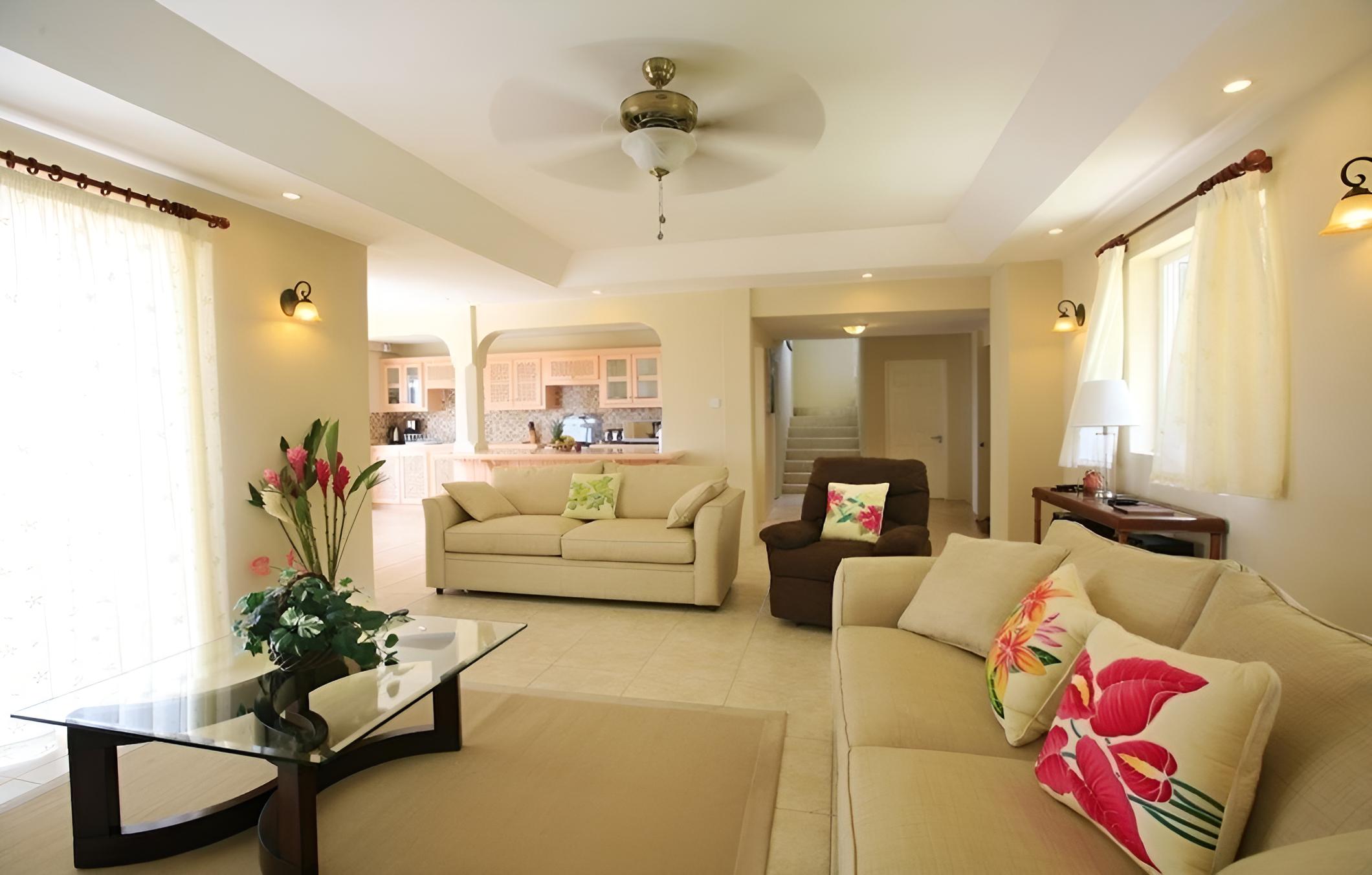 Fairway And Ocean Views - Blue Moon 4 Bedroom Villa by RedAwning