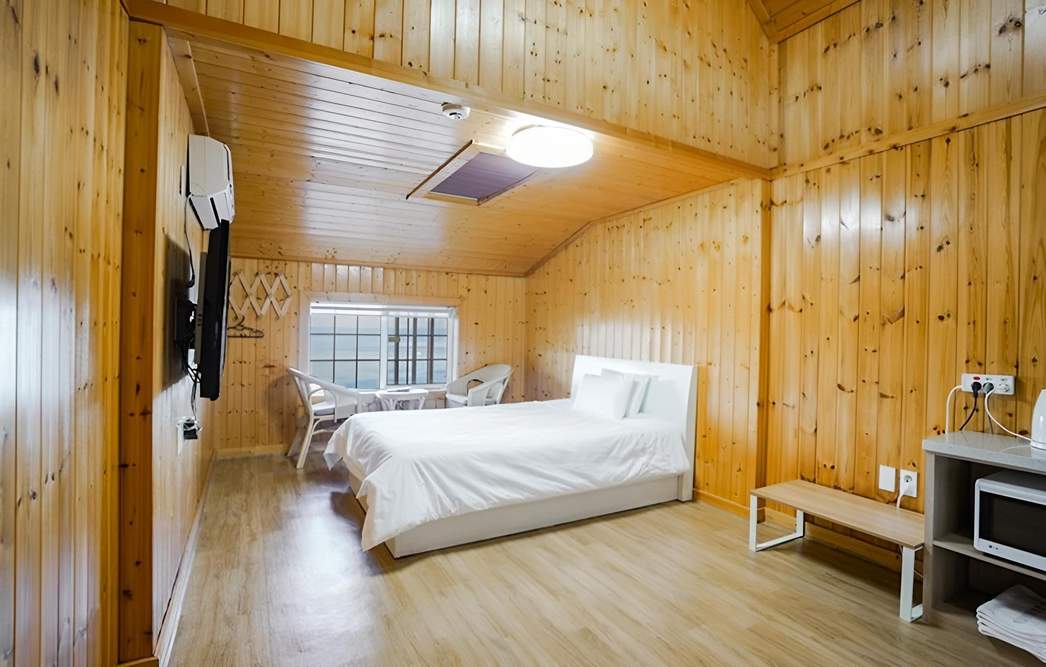 Yeosu Hyangirampunggyeong Pension view 2