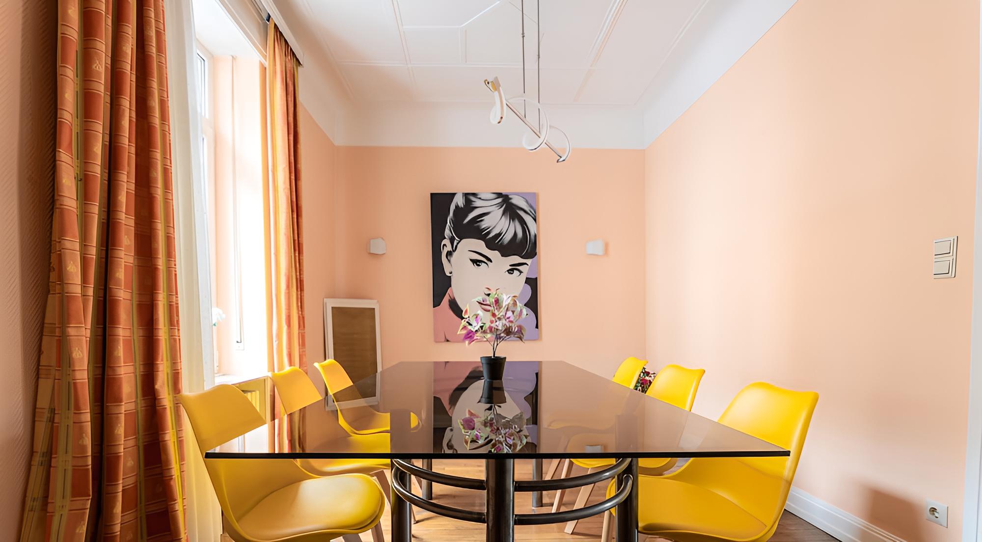Splendid Townhome in Gare