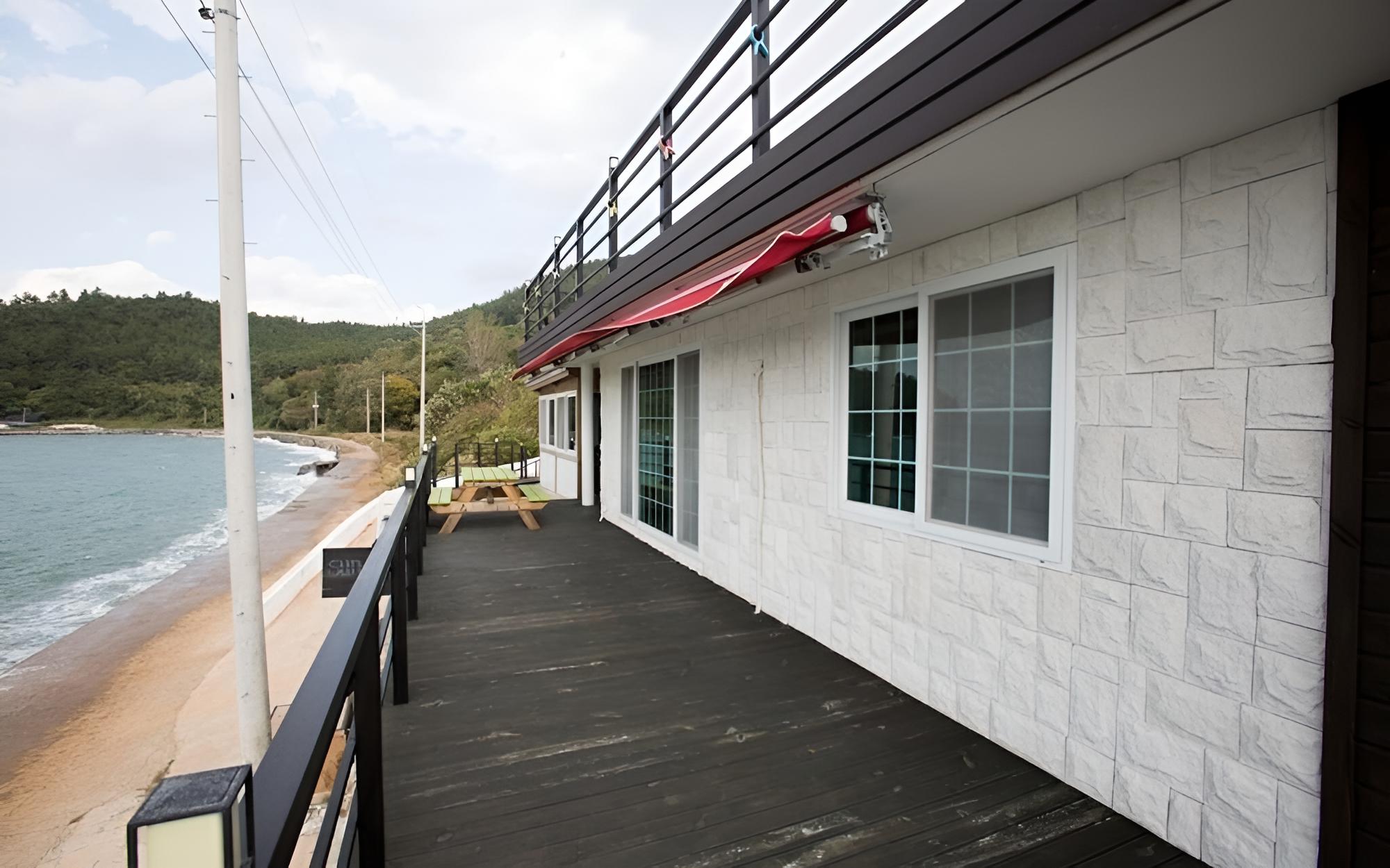 Photo 20