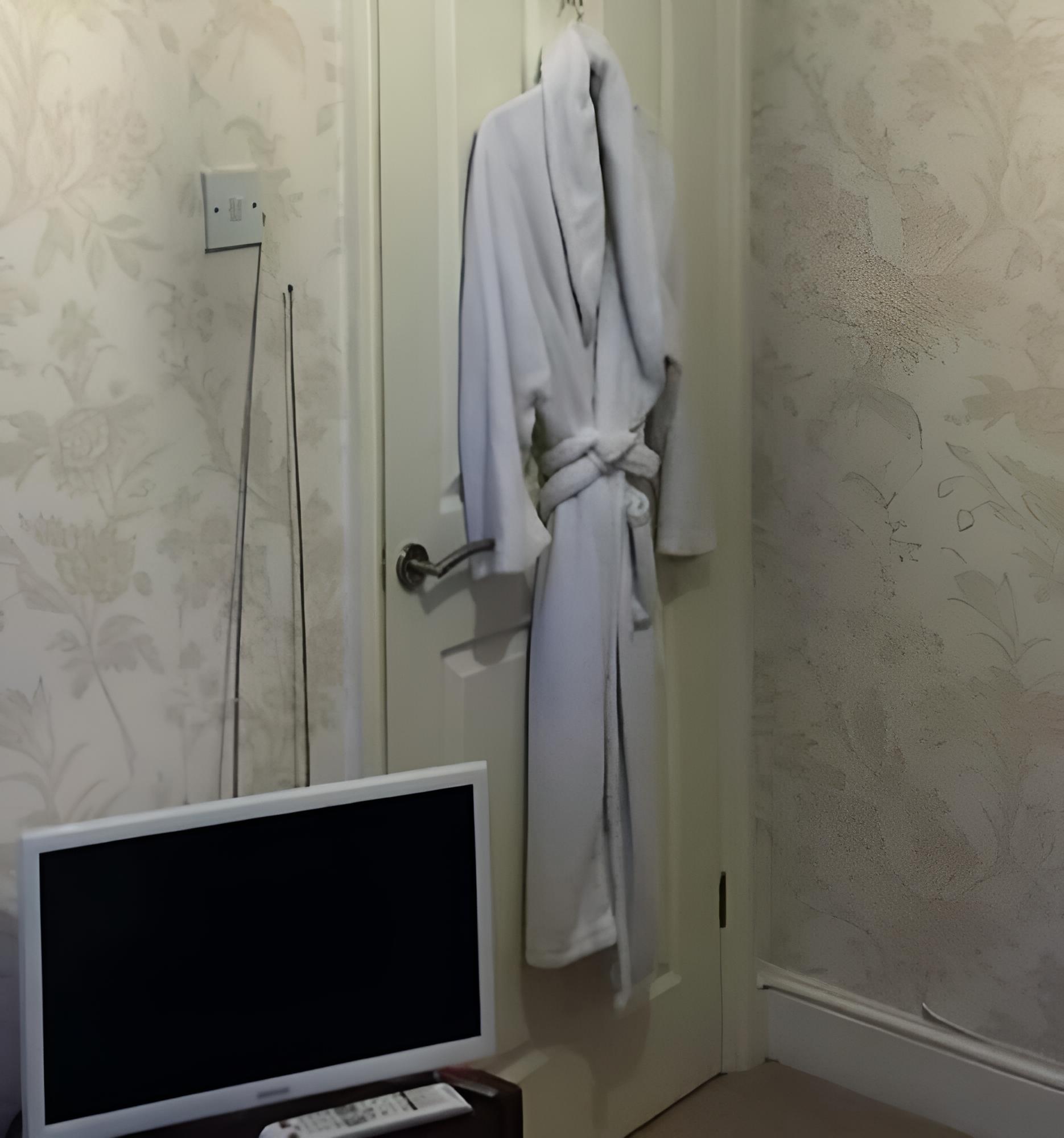 Photo 9