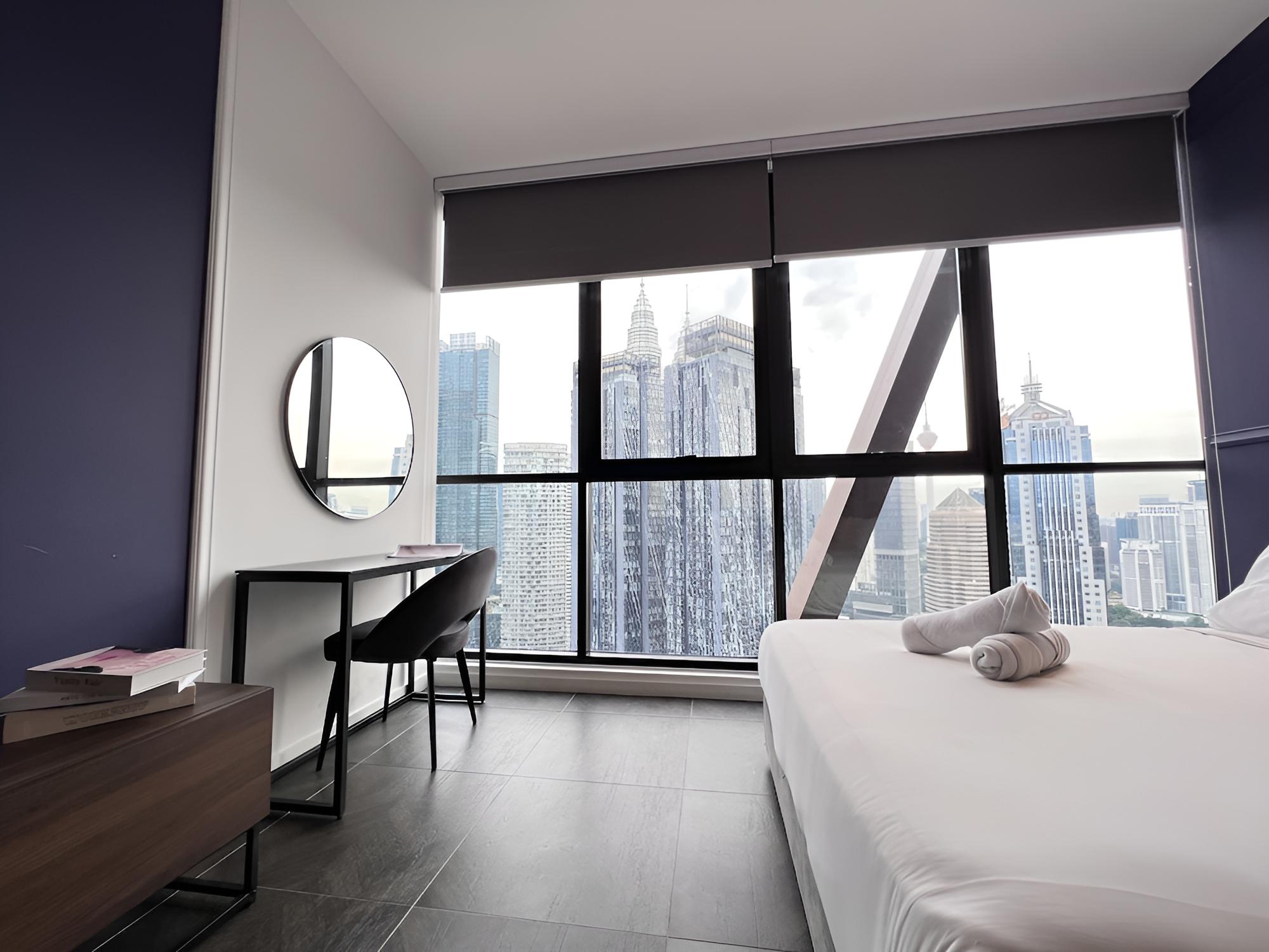 Scarletz Premium Suites by Kay-Stay — 11