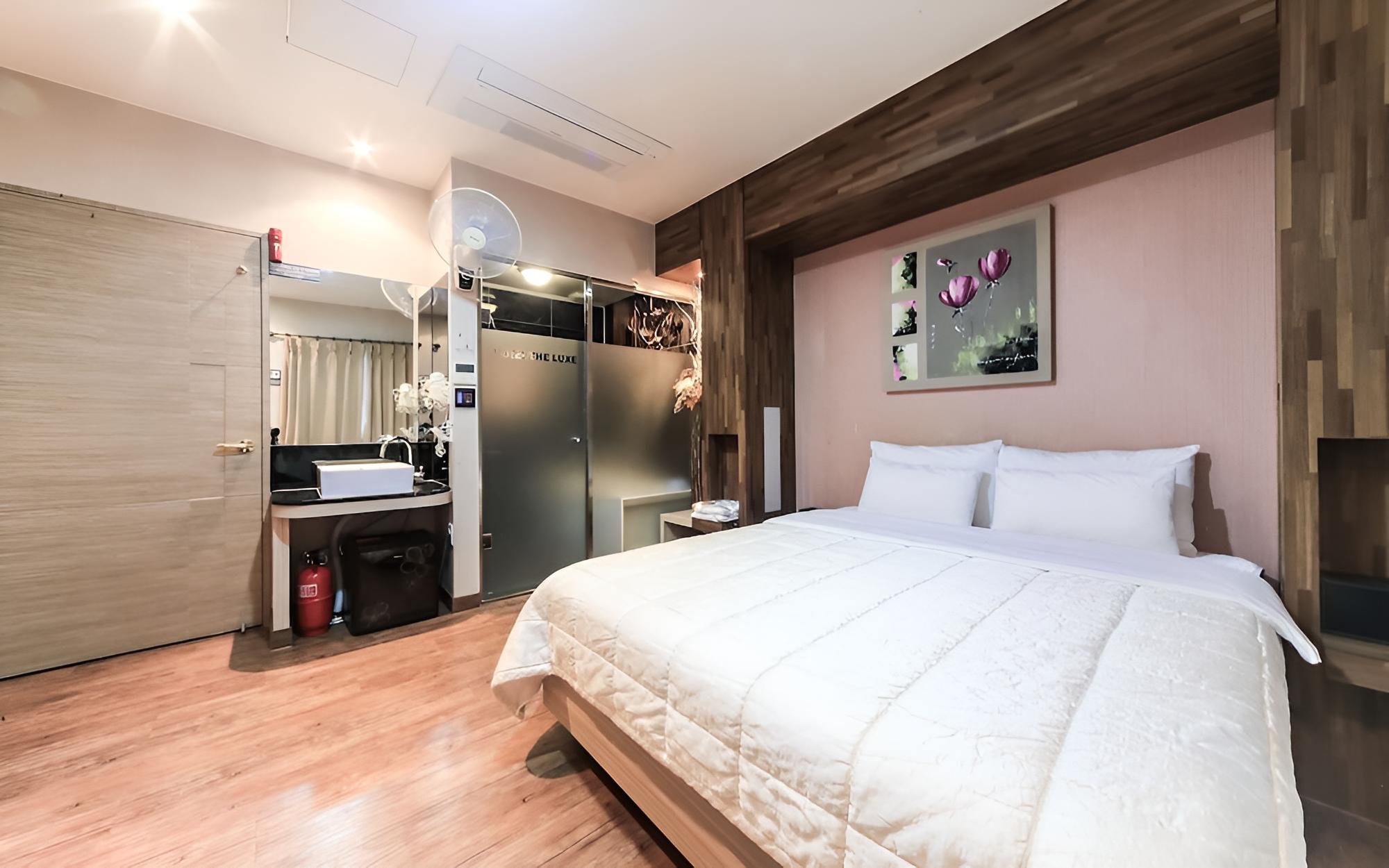 The Lux Tourism Hotel Geoje