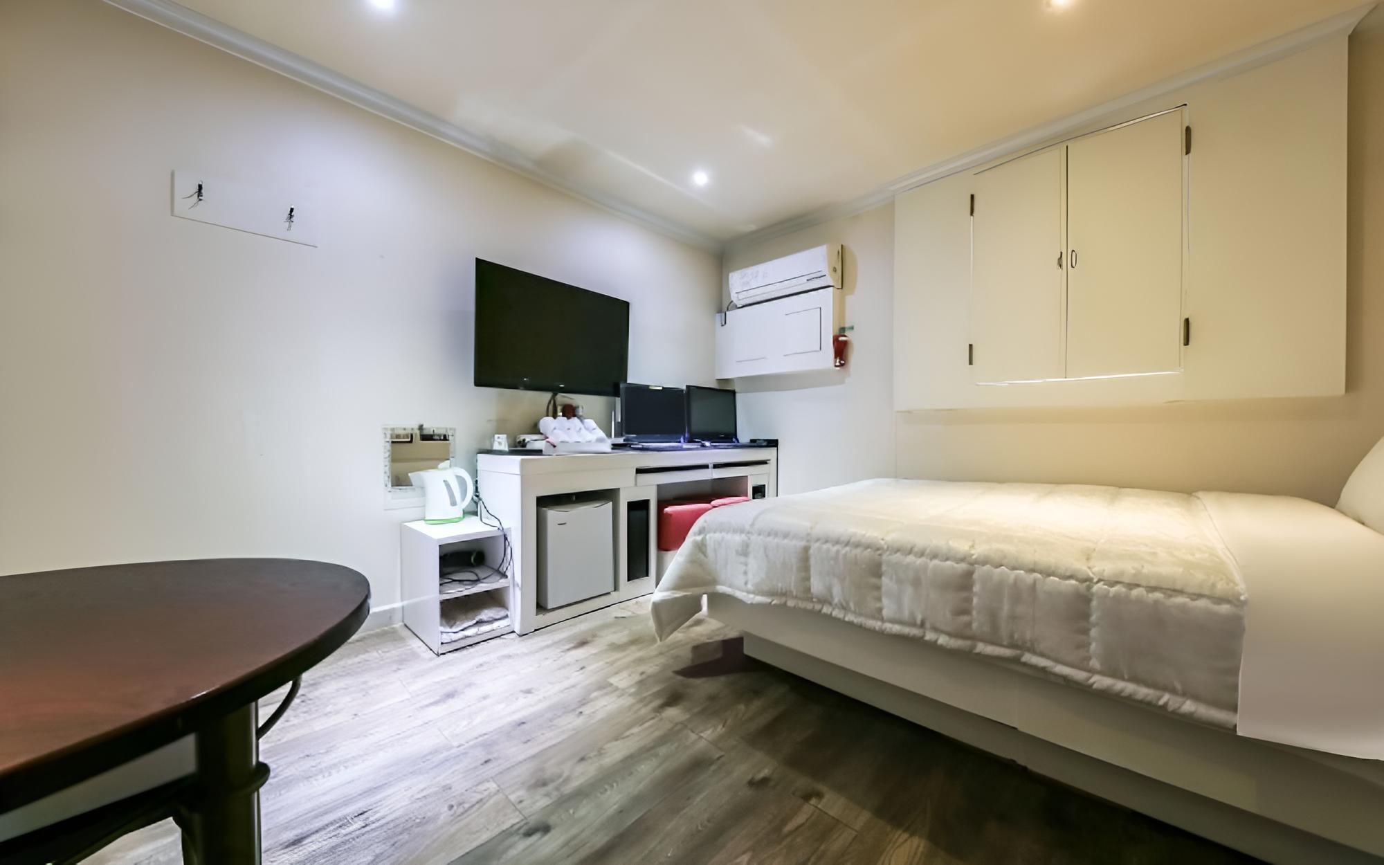 Cheonan Honeymoon Motel