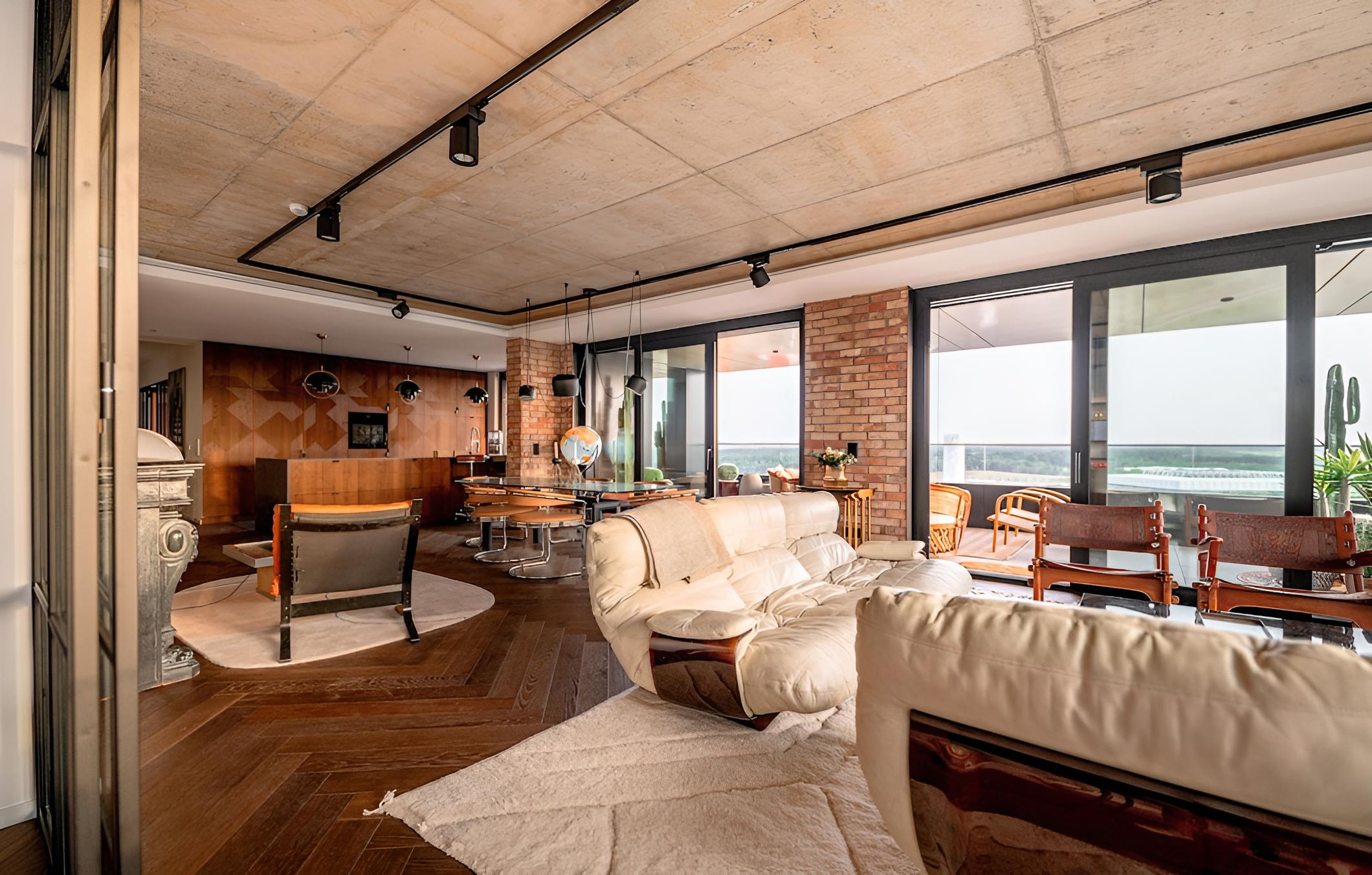SKYLUX21-Designer Penthouse W Concierge