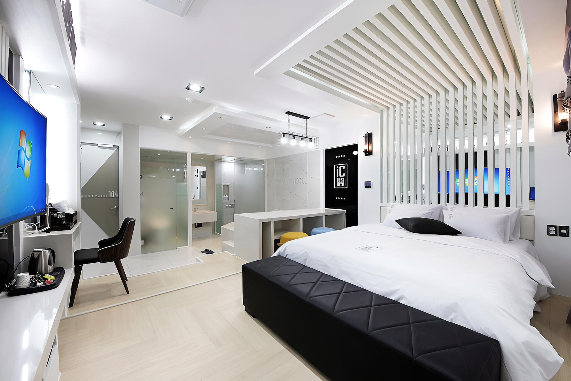 Photo 9
