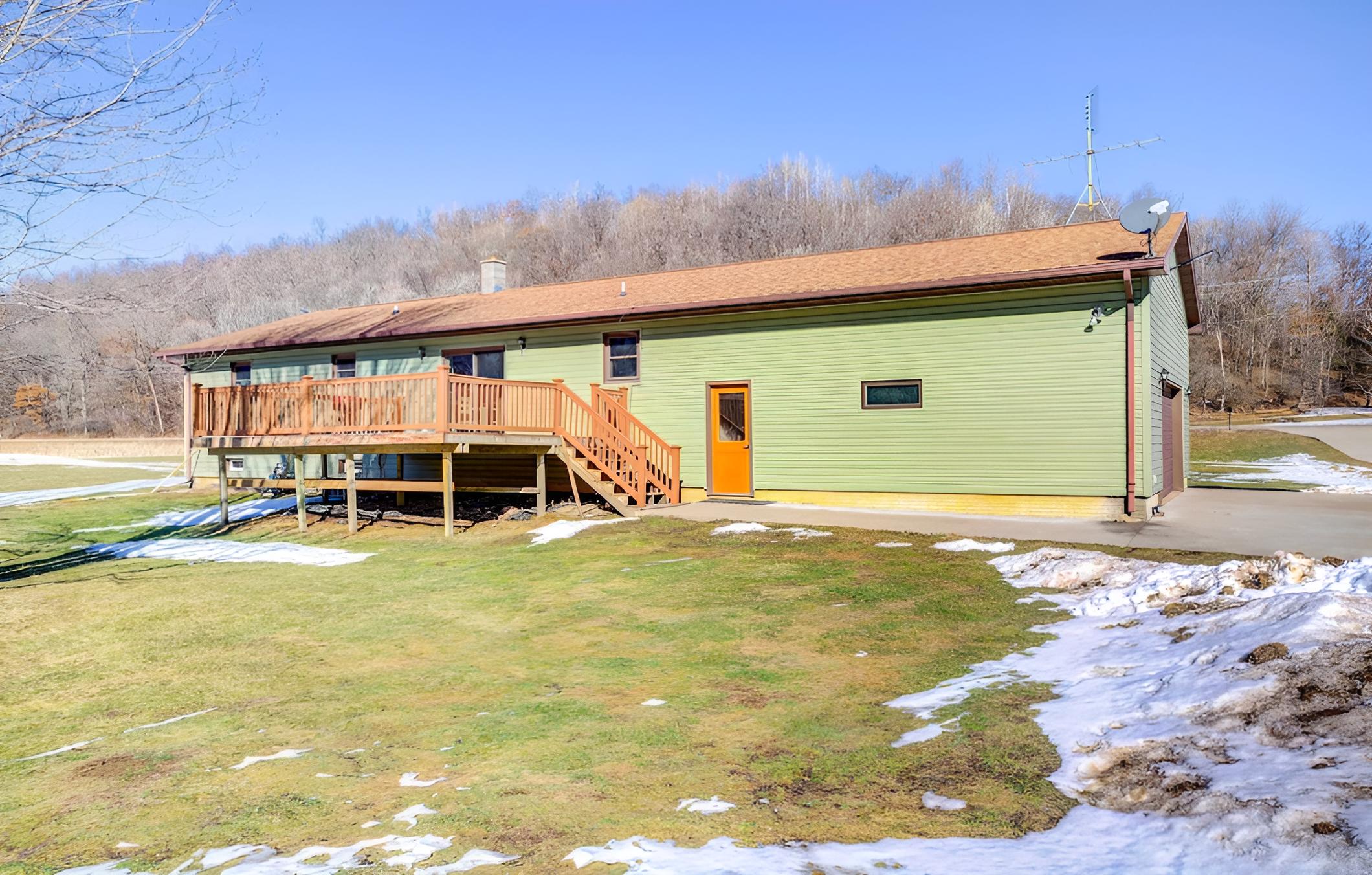 Rural Readstown House w/ Deck + Grill