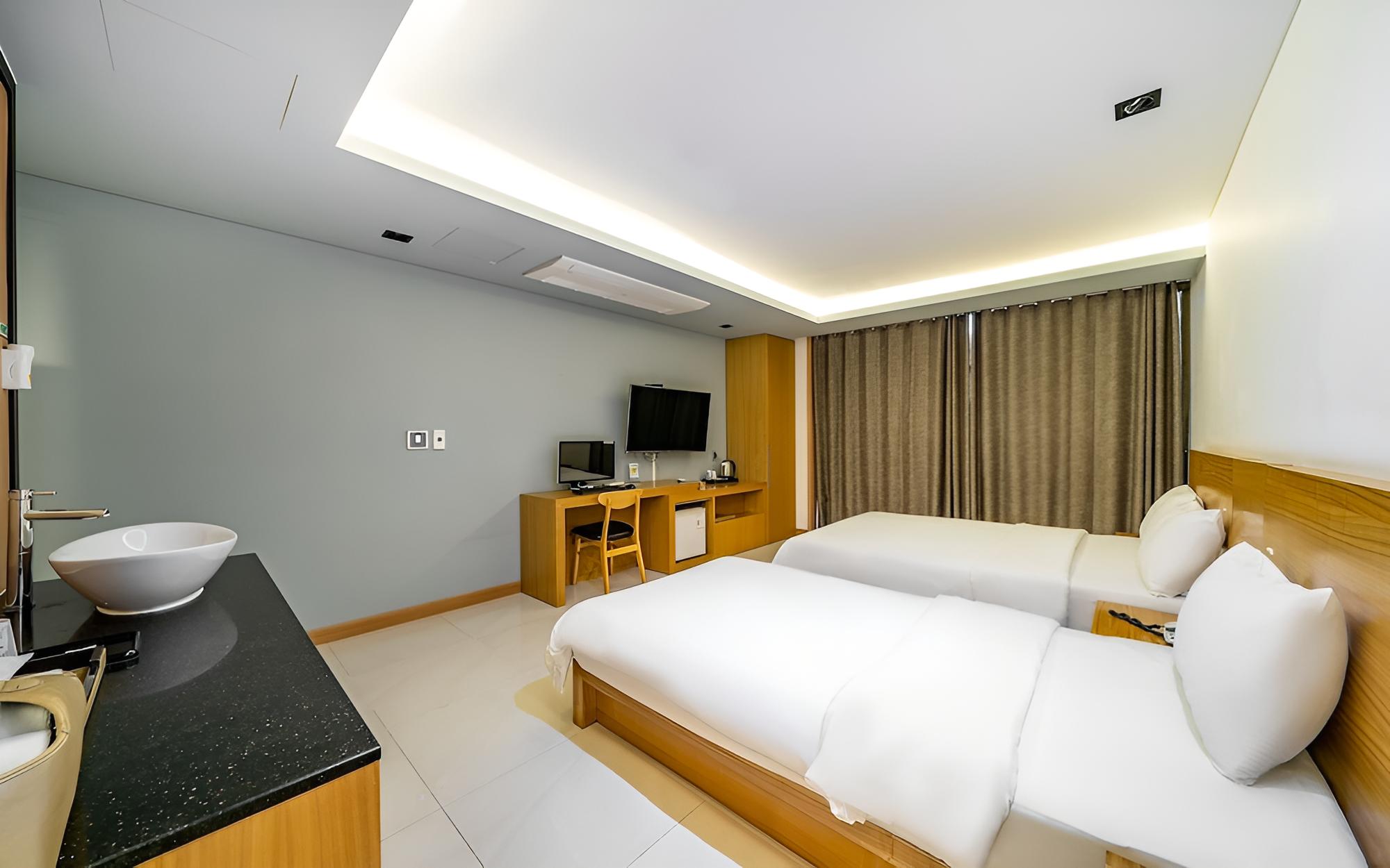 Incheon Ali Suite Hotel