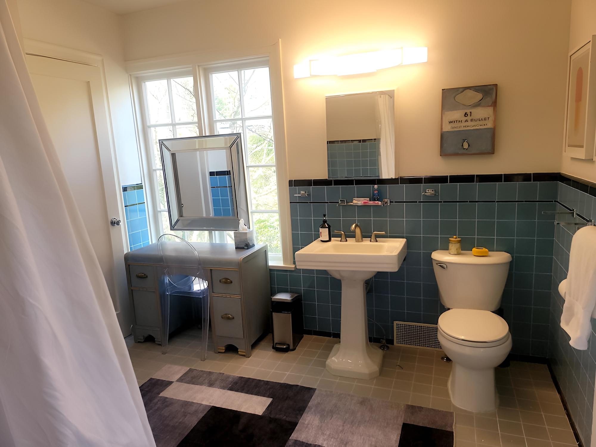 Suite Smart West Van