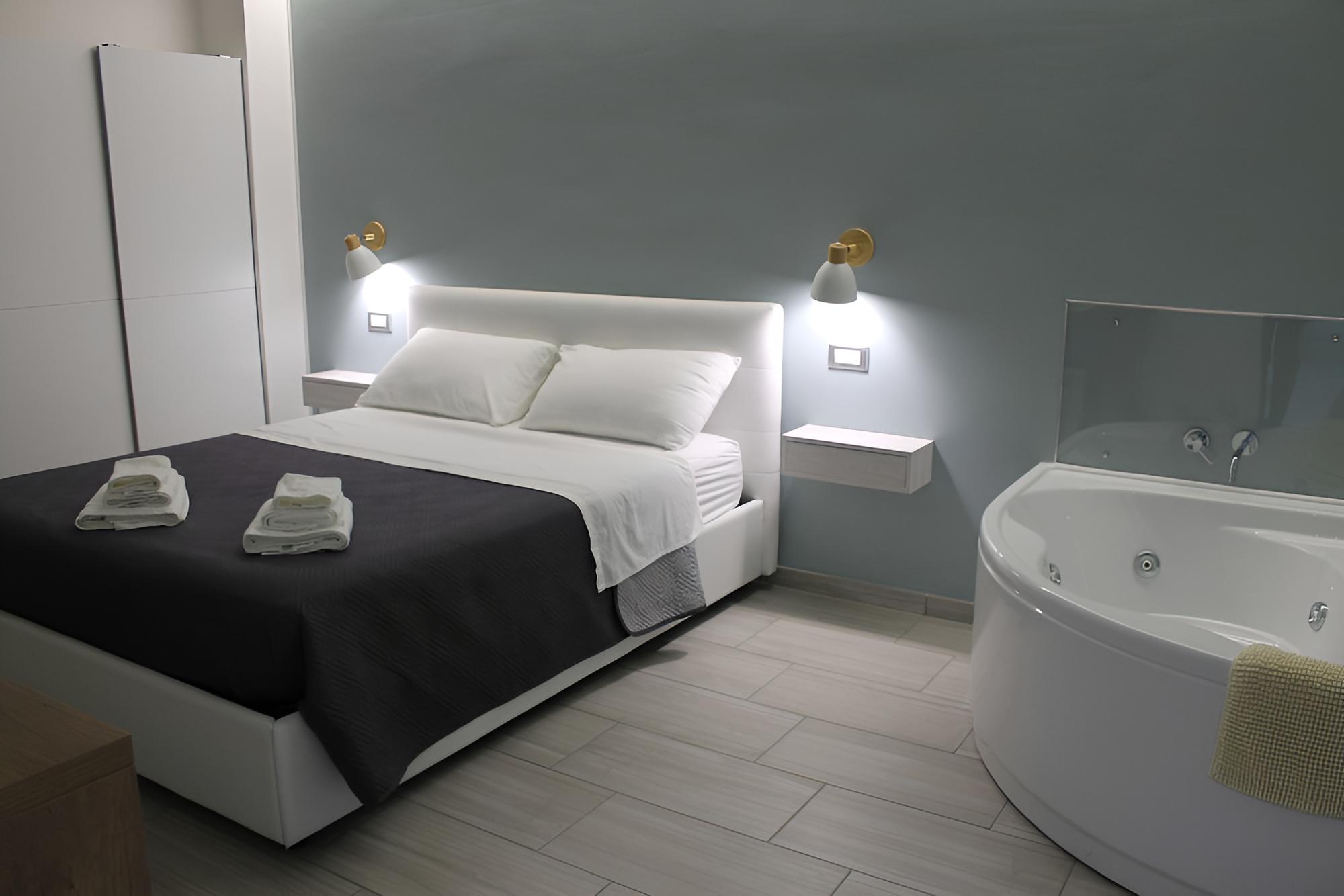 Zaro Suites