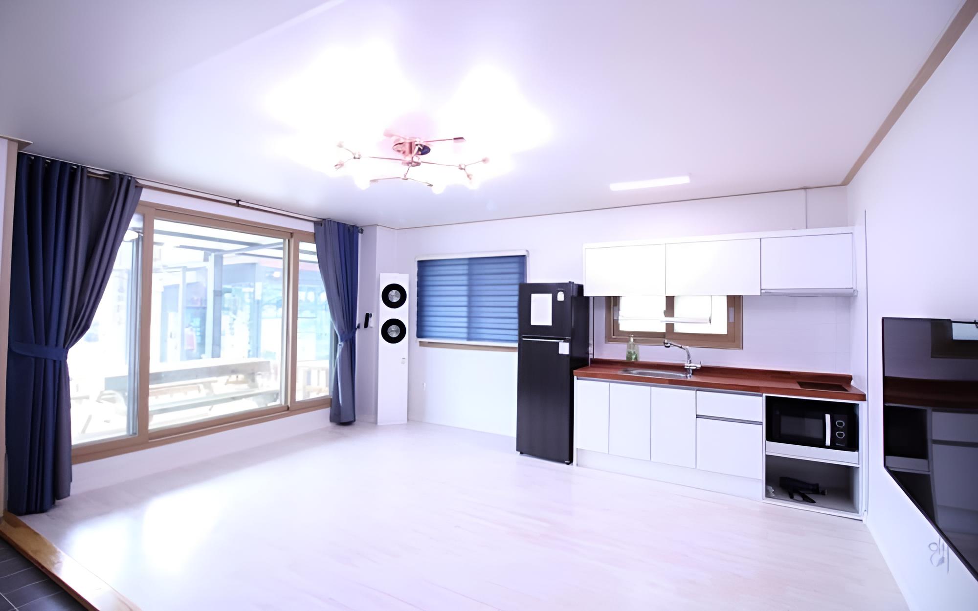 Taean Mongsanpo Tropea Pension
