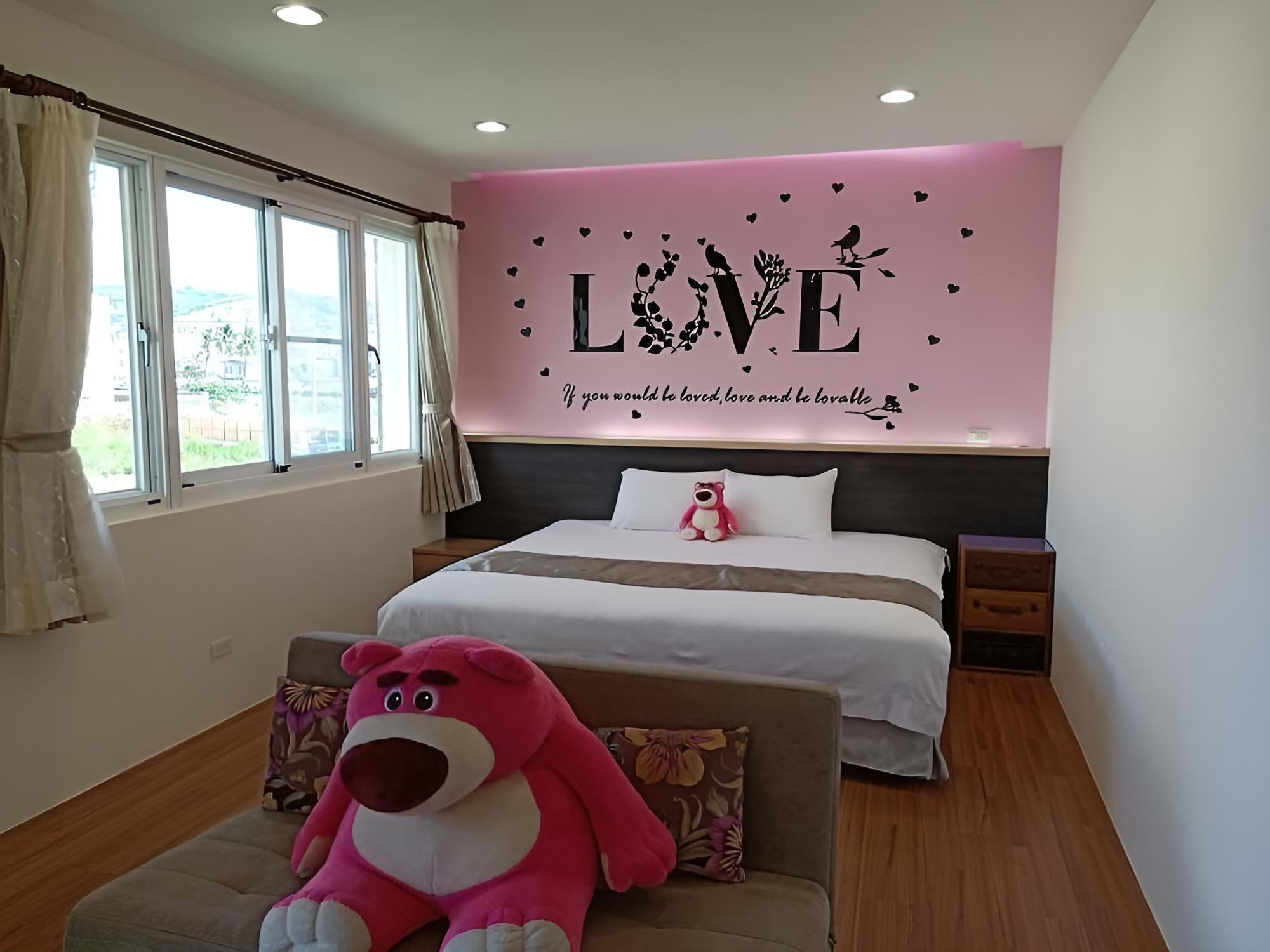 Bear In Love with Jenny B&B