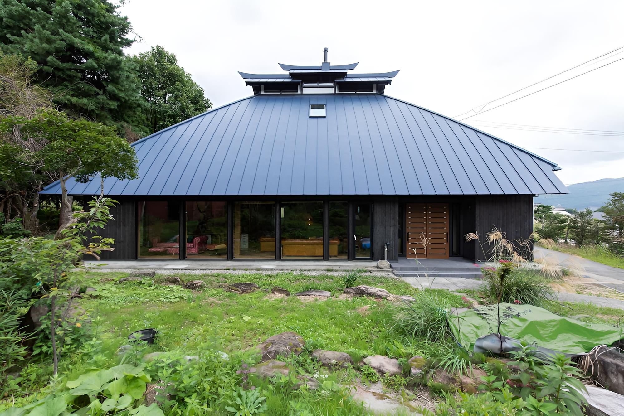 Tonbo House