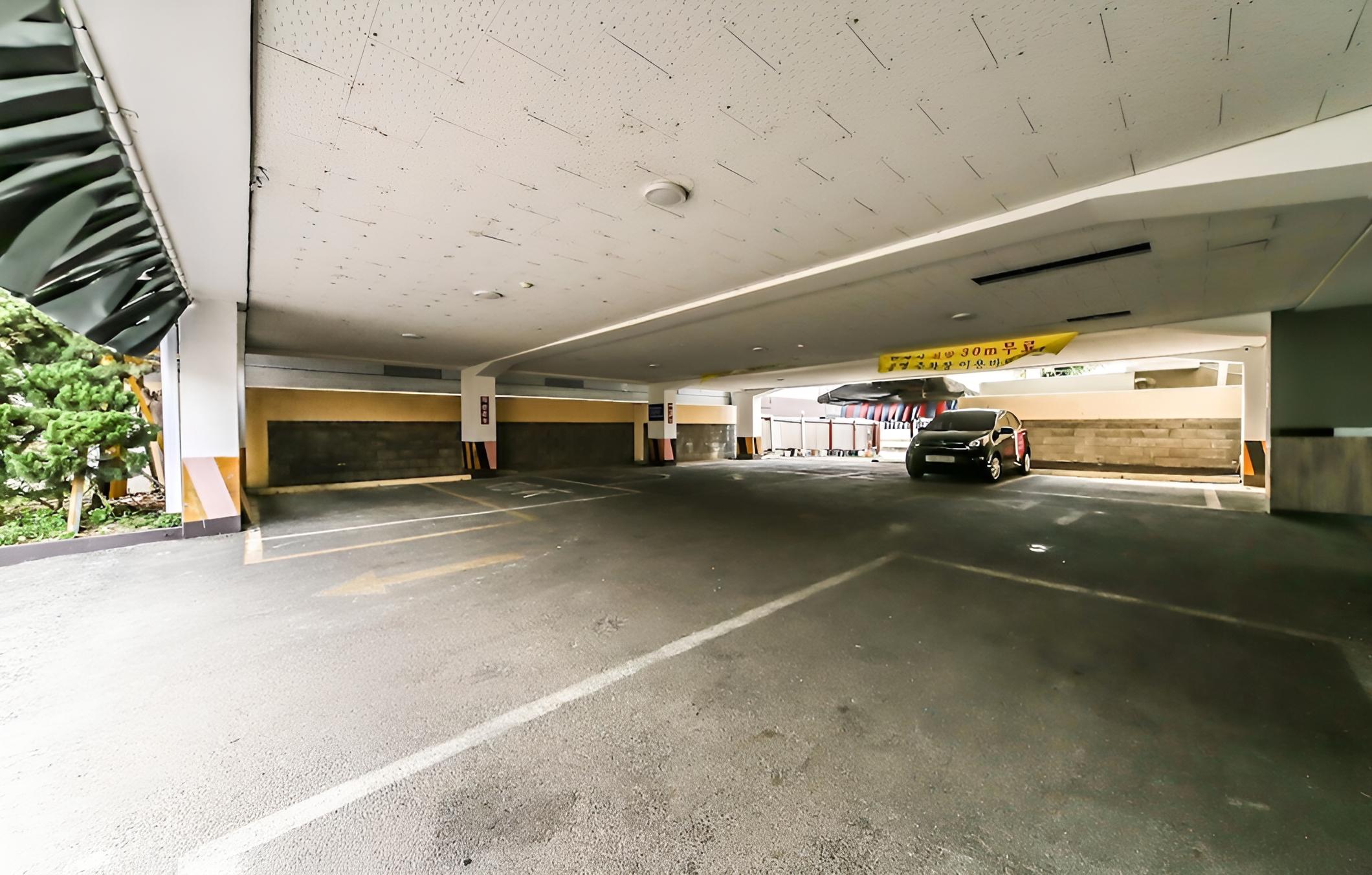 Photo 33