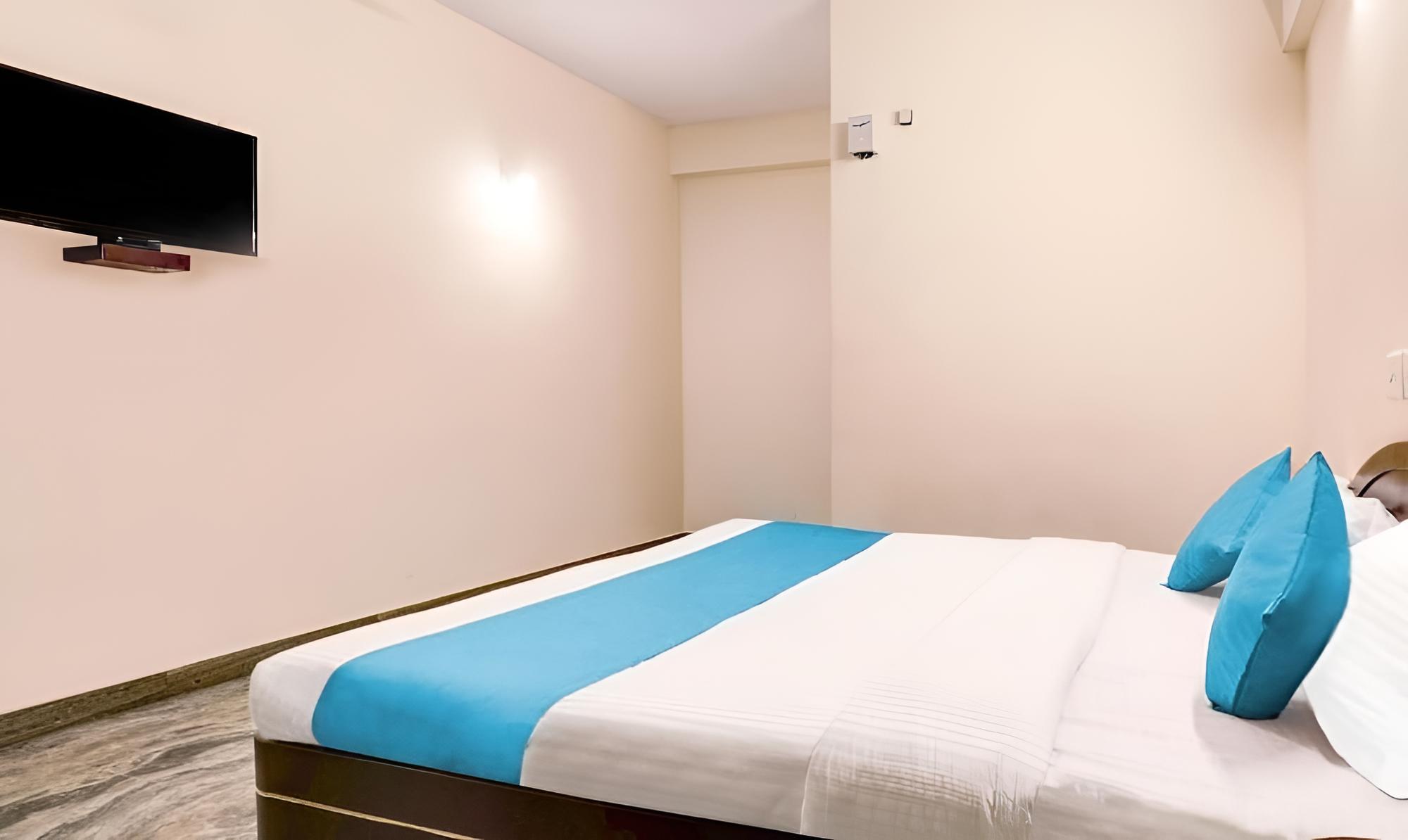 HOTEL RVEES REGENCY